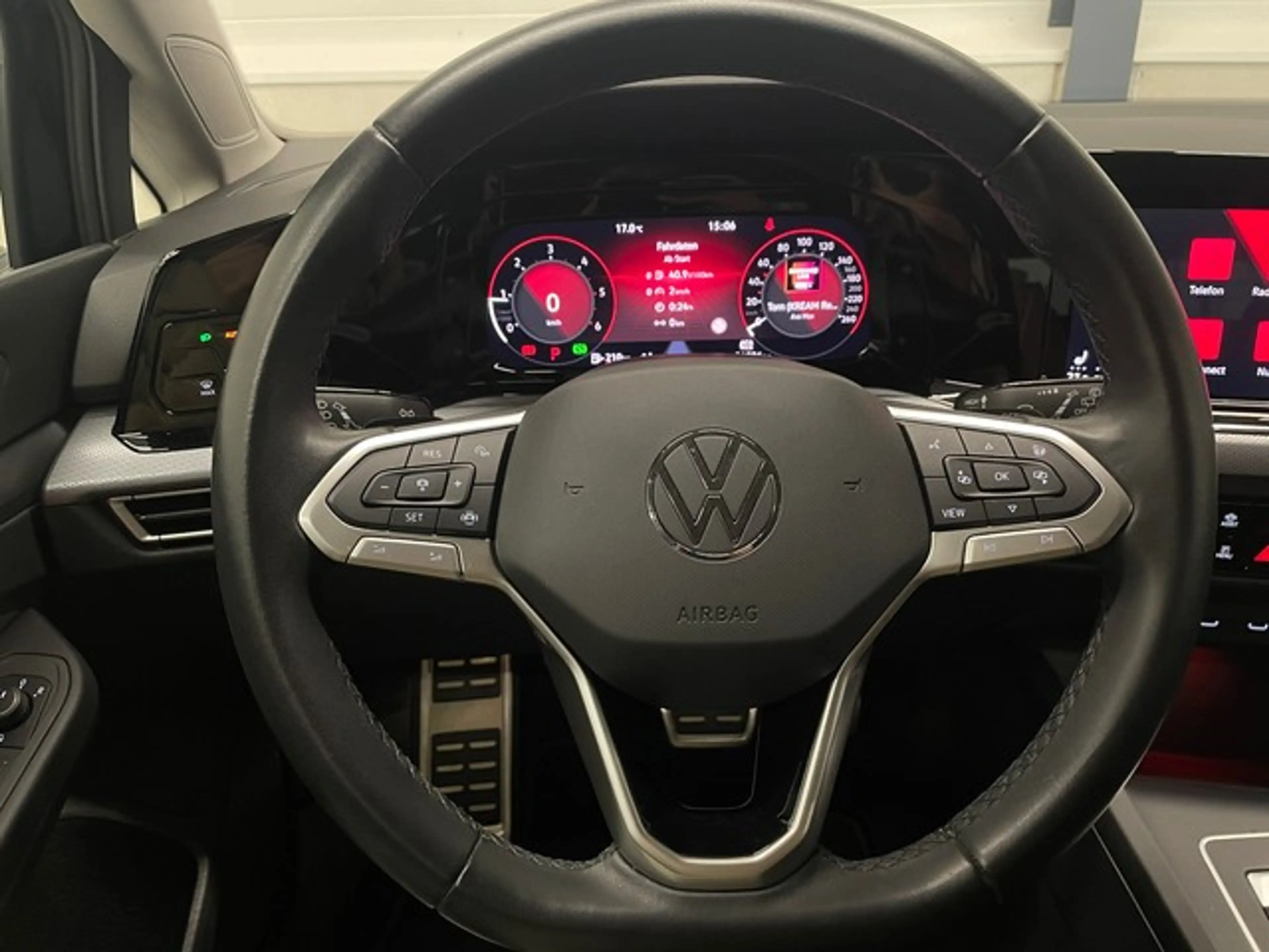 Volkswagen Golf VIII Variant 2.0 TDI Active — photo 13