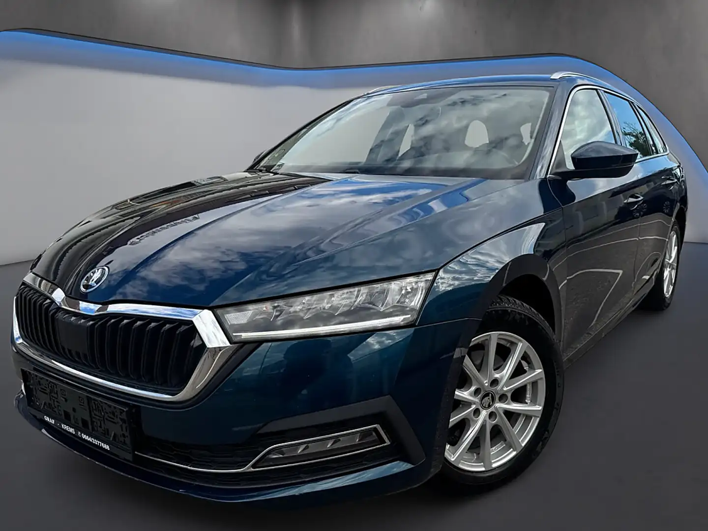 Skoda Octavia Combi 2,0 TDI Business DSG *Virtual*Kamera*Navi* Blau - 1