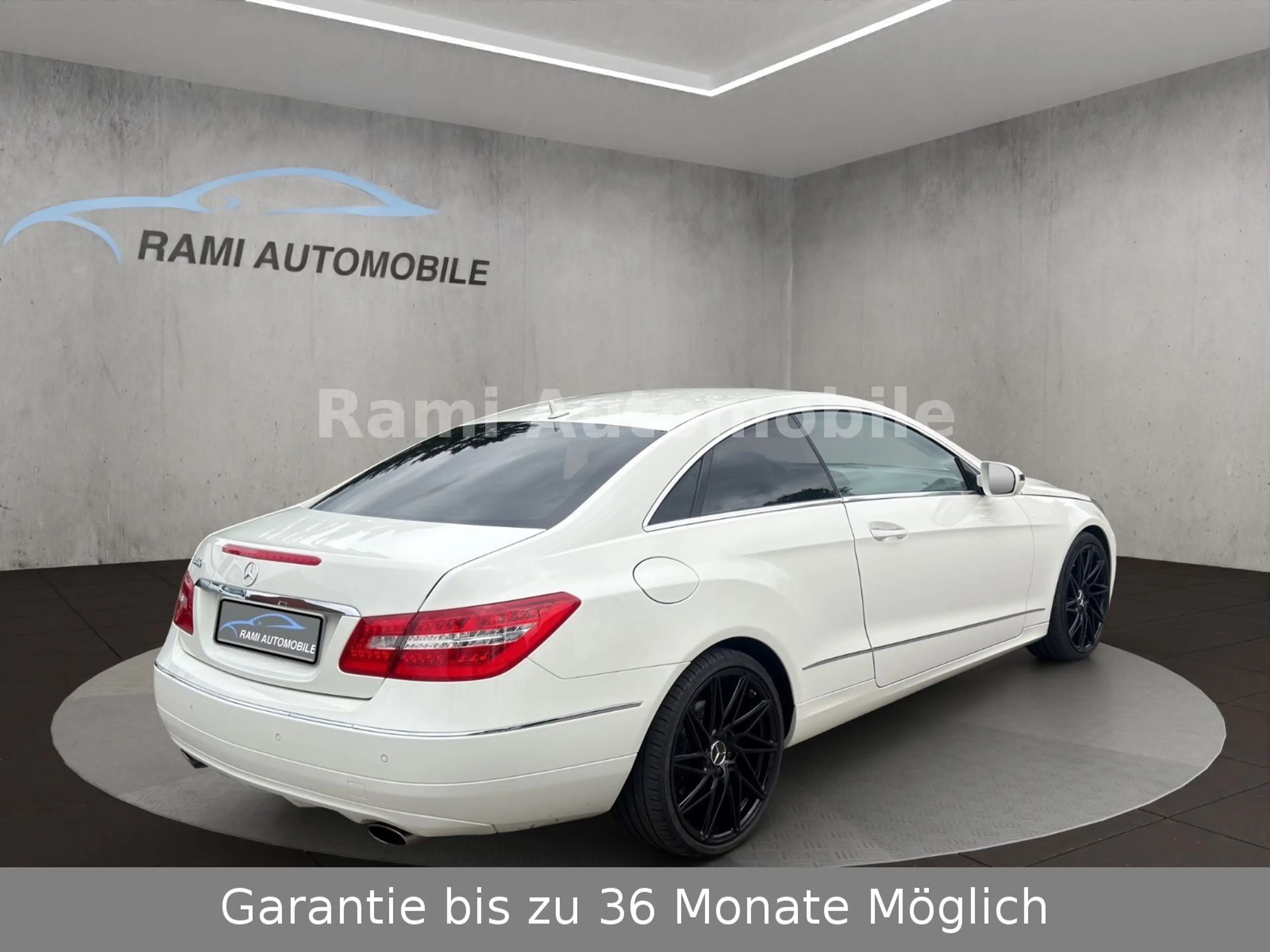 Mercedes-Benz E 350 Coupé E 350 CGI BlueEFFICIENCY AVANTG. — photo 8