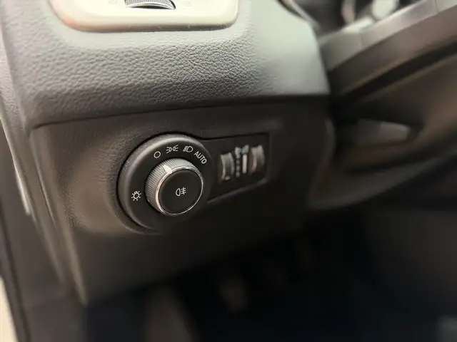 Jeep Compass view 19