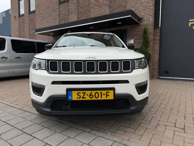 Jeep Compass view 8