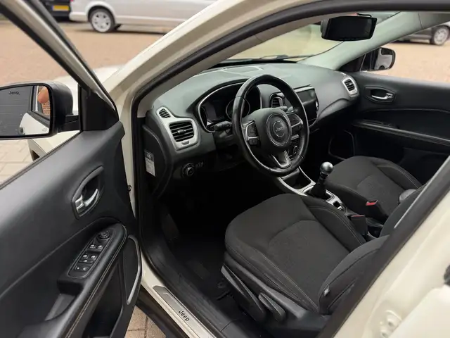 Jeep Compass view 16