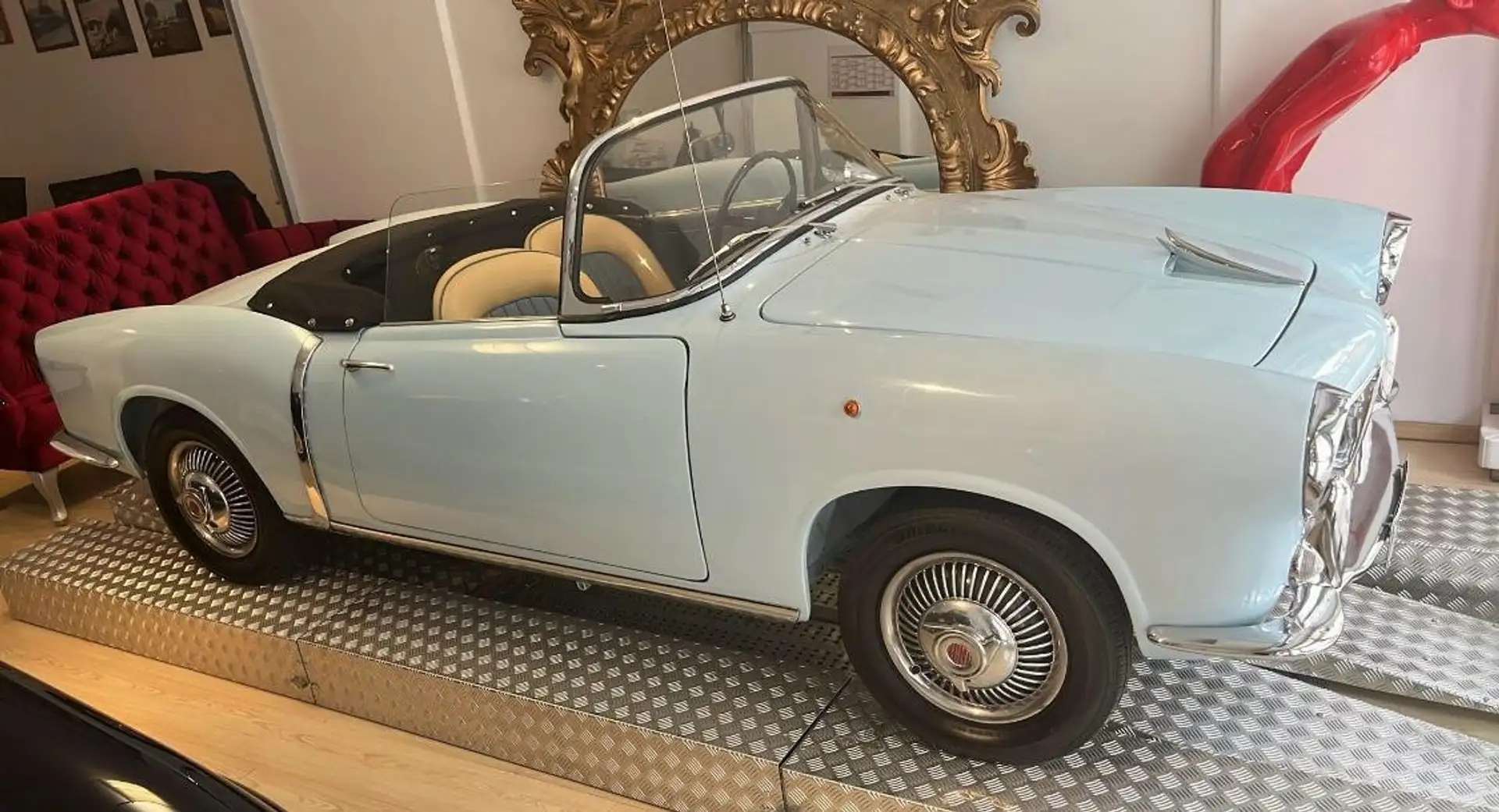 Fiat 1200 Tv spider plava - 1