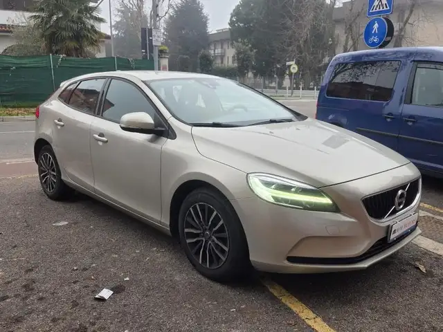 Volvo V40 2.0 D BUSINESS