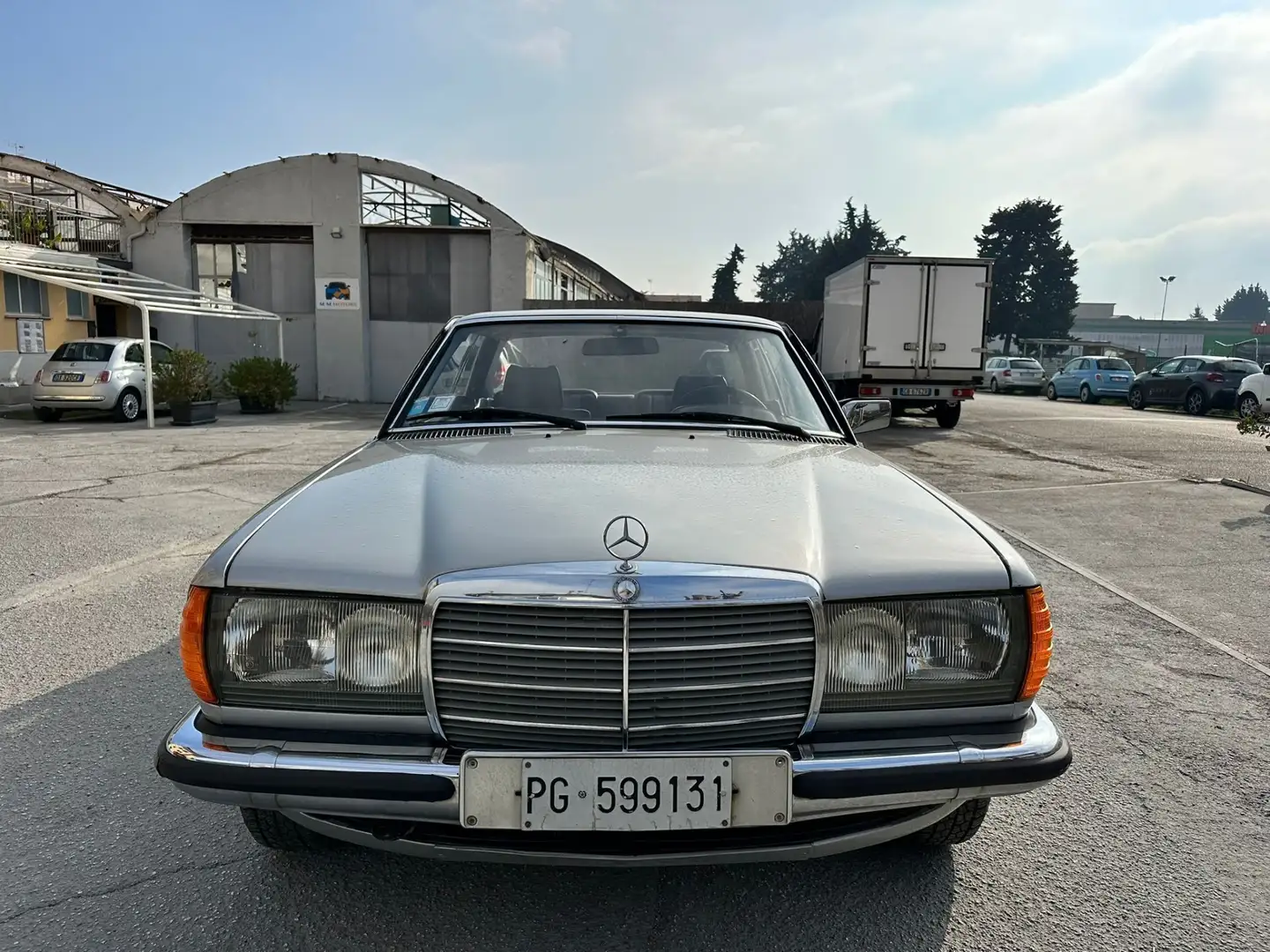 Mercedes-Benz E 230 C Grigio - 2