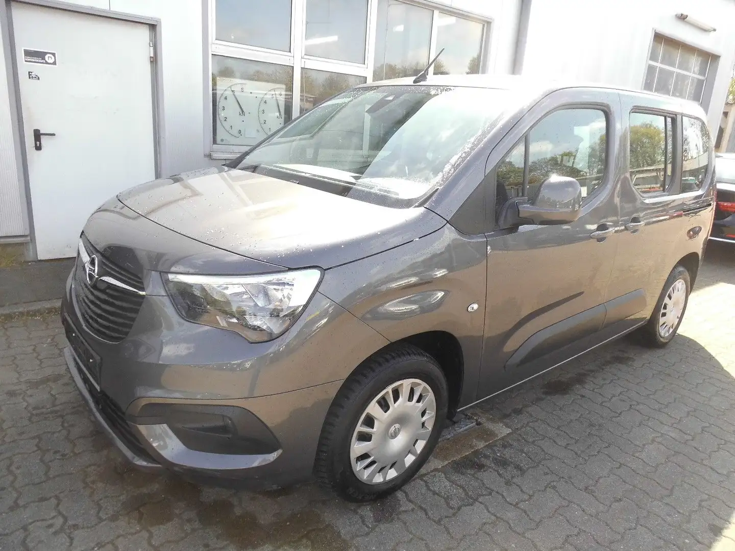 Opel Combo Life Edition 5Sitze/AHK Grau - 2