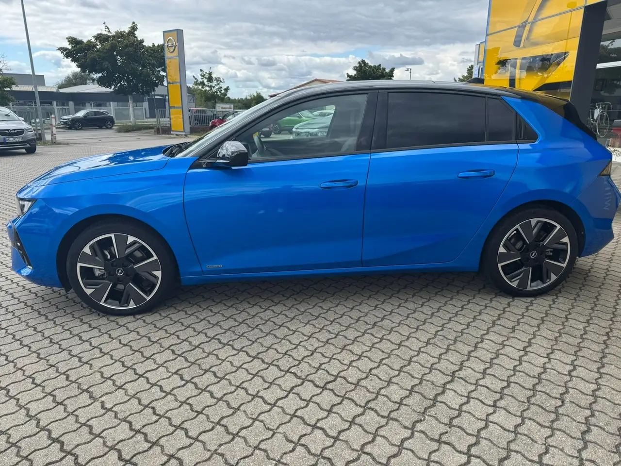 Opel Astra L Lim. 5-trg. Electric GS 8