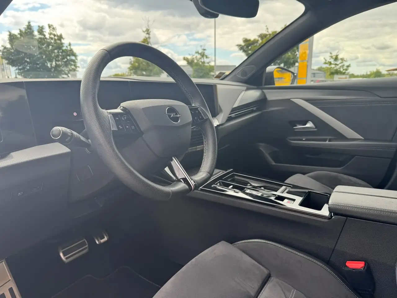 Opel Astra L Lim. 5-trg. Electric GS 11