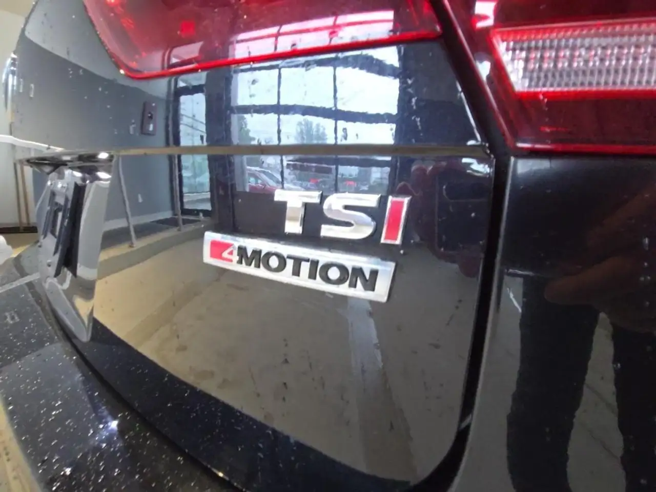 Volkswagen Tiguan снимка Volkswagen Tiguan