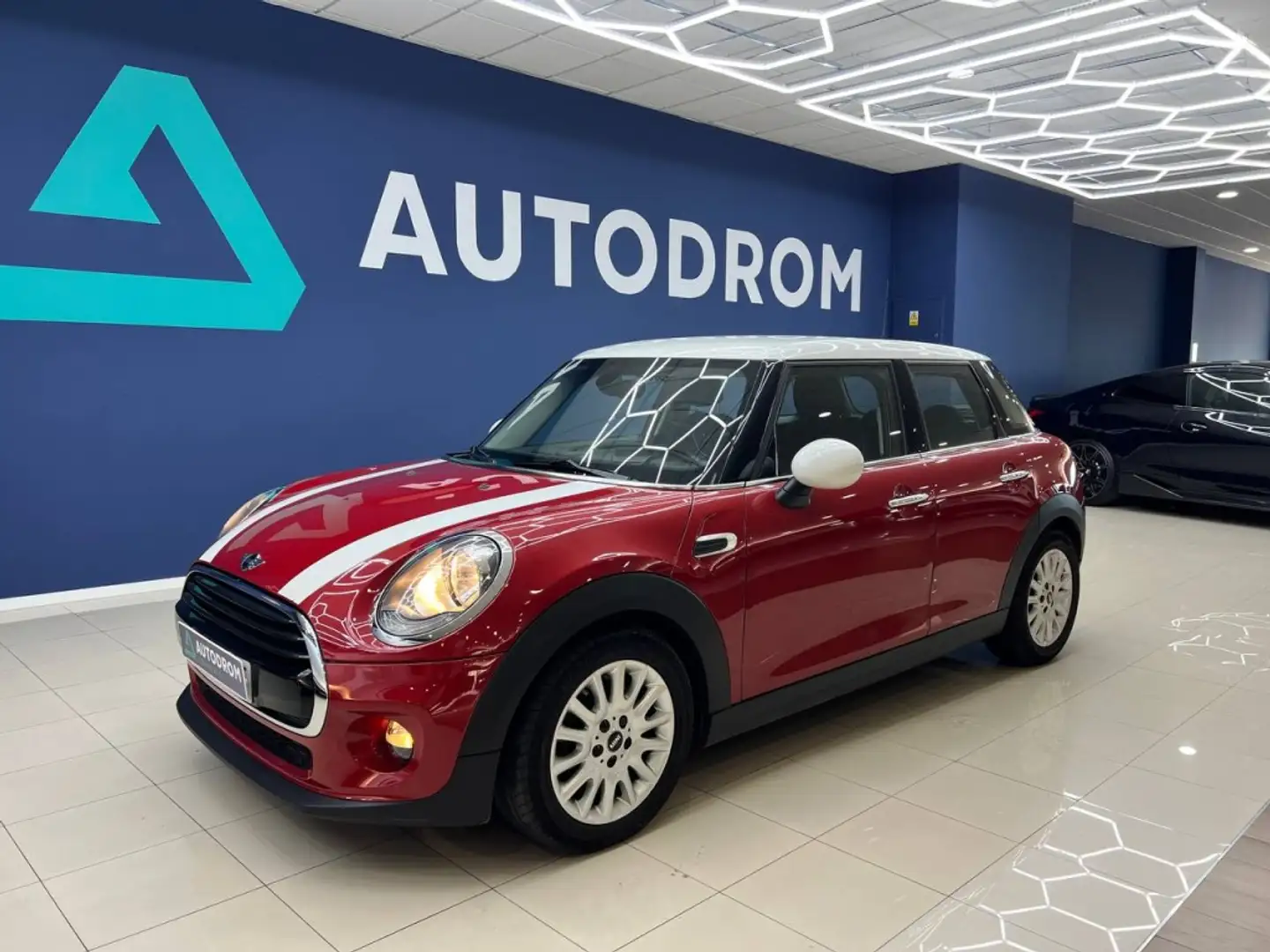MINI Cooper D Aut. Rojo - 1