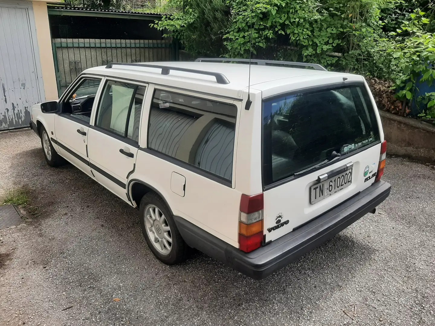 Volvo 945 940 Polar White - 2