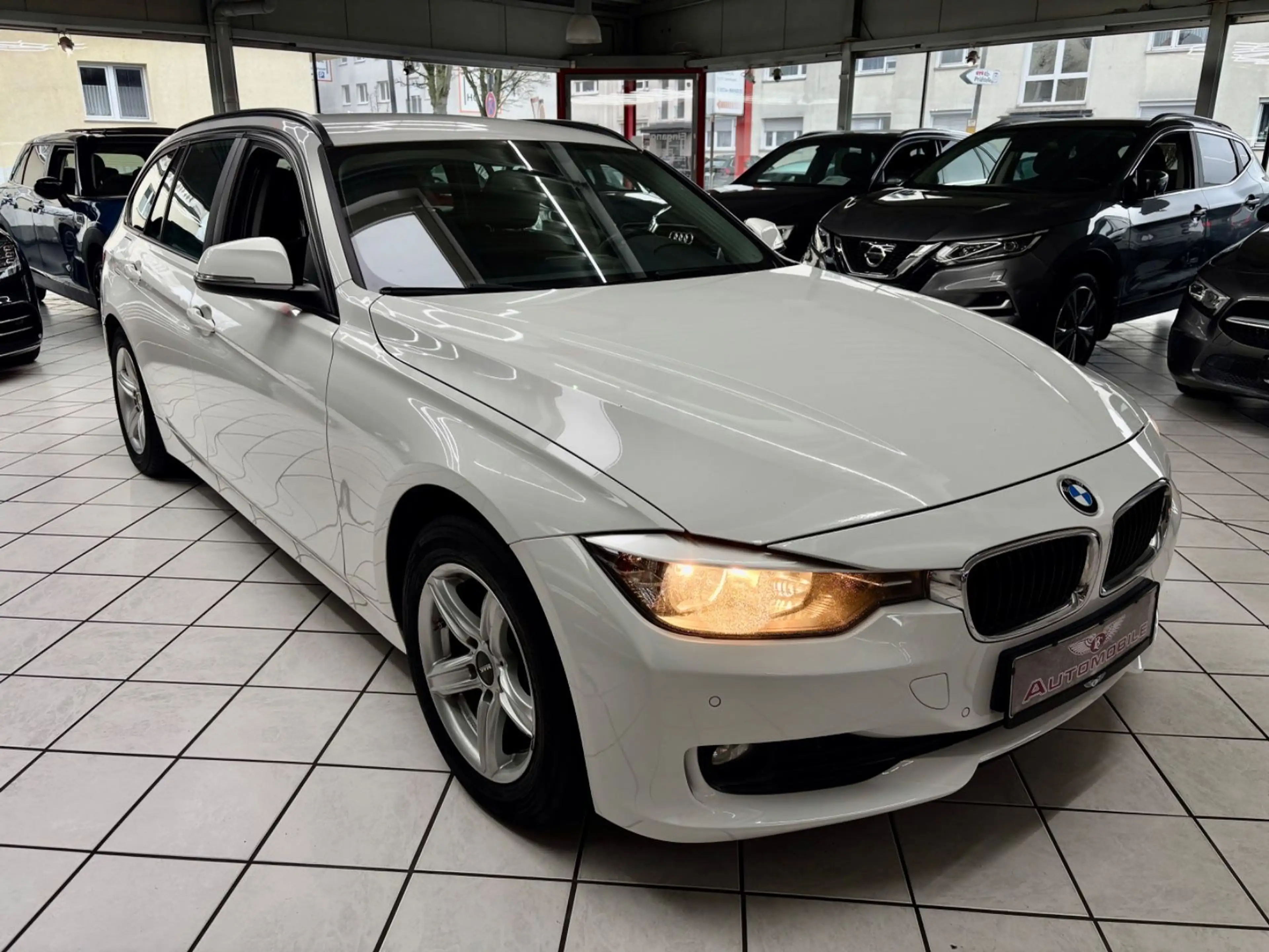 BMW 316 d Touring PDC SHZ — photo 3