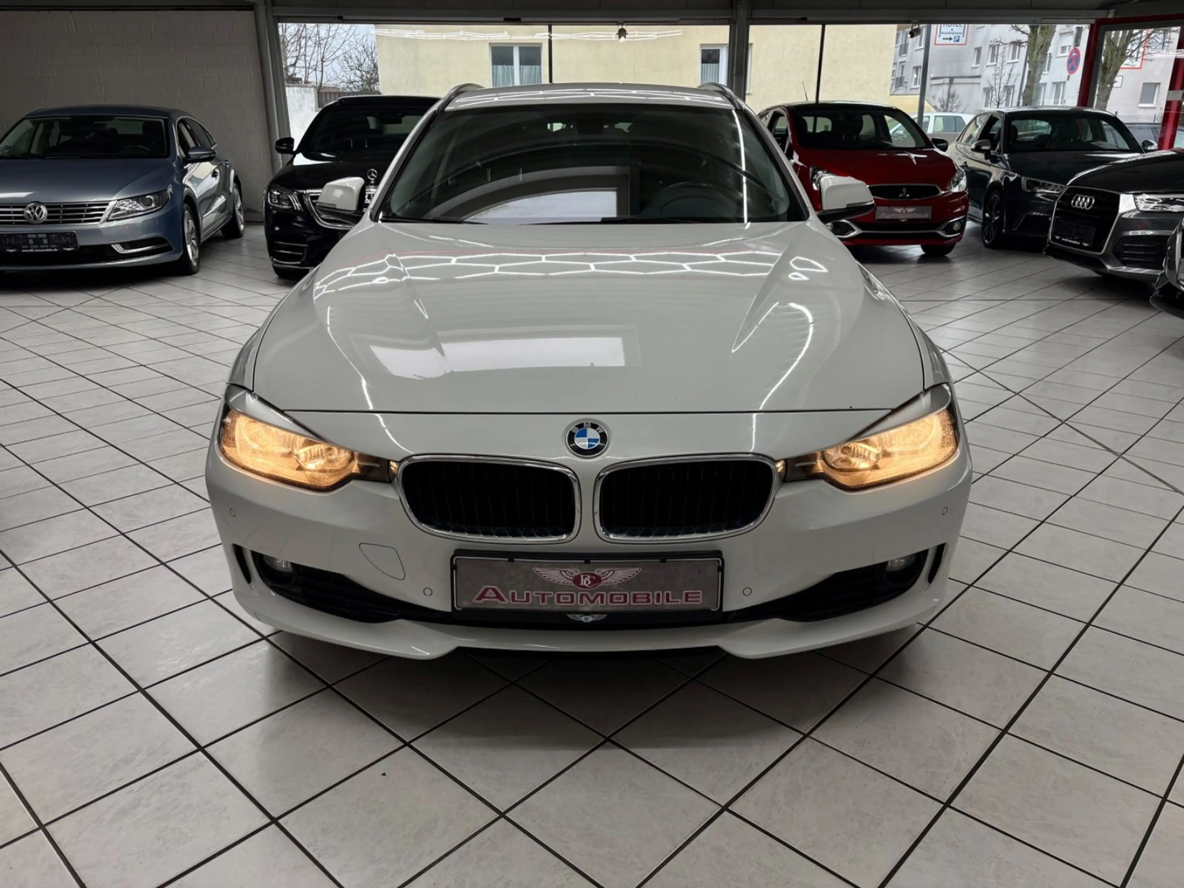 BMW 316 d Touring PDC SHZ — photo 2