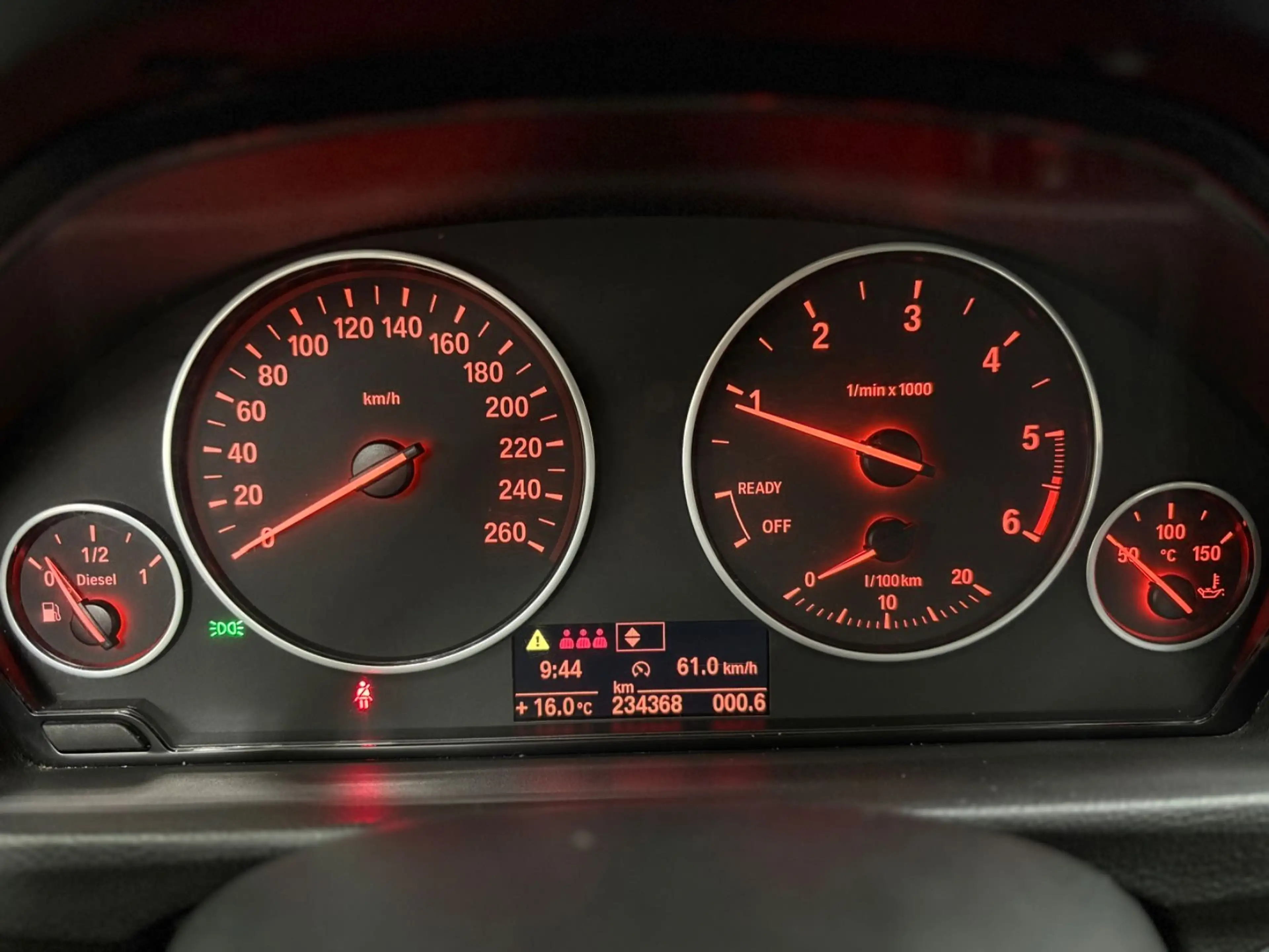 BMW 316 d Touring PDC SHZ — photo 12