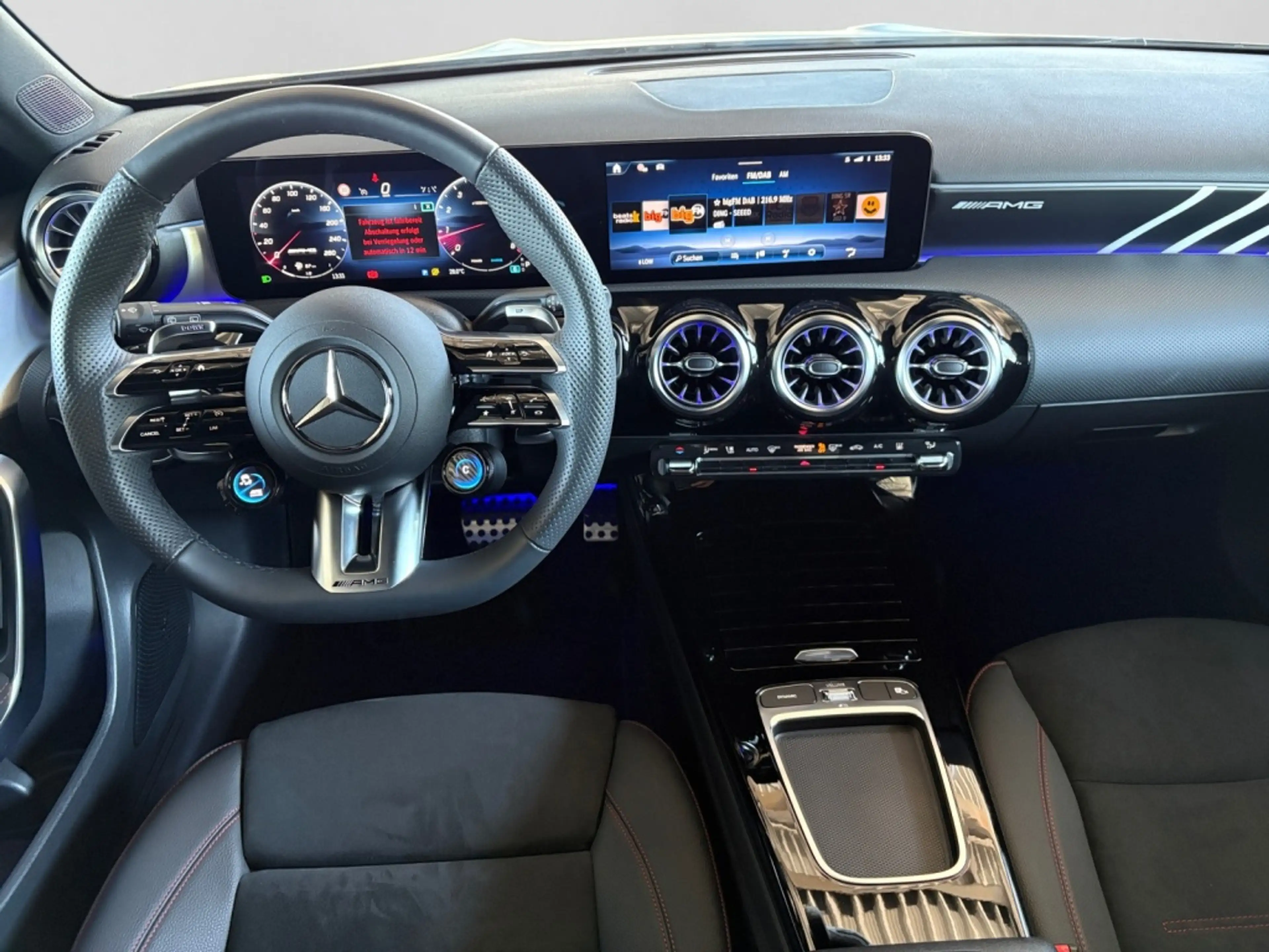 Mercedes-Benz A 35 AMG 4M NIGHT|MBEAM|AMBI|PANO|360°|SHZ|LHZ — photo 11