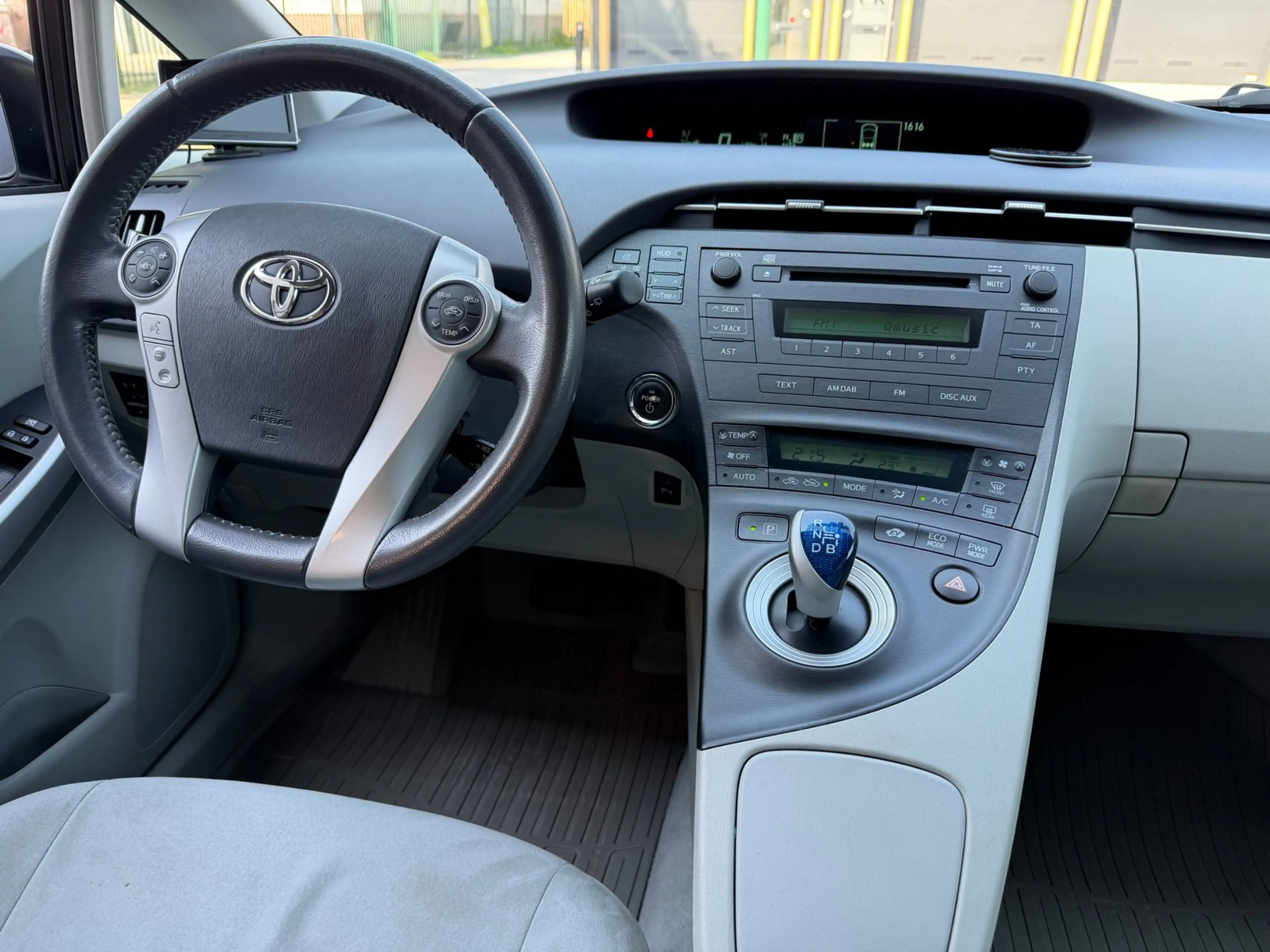 Toyota Prius 1.8 Aspiration|Dealer O.H.|Keyless — photo 15
