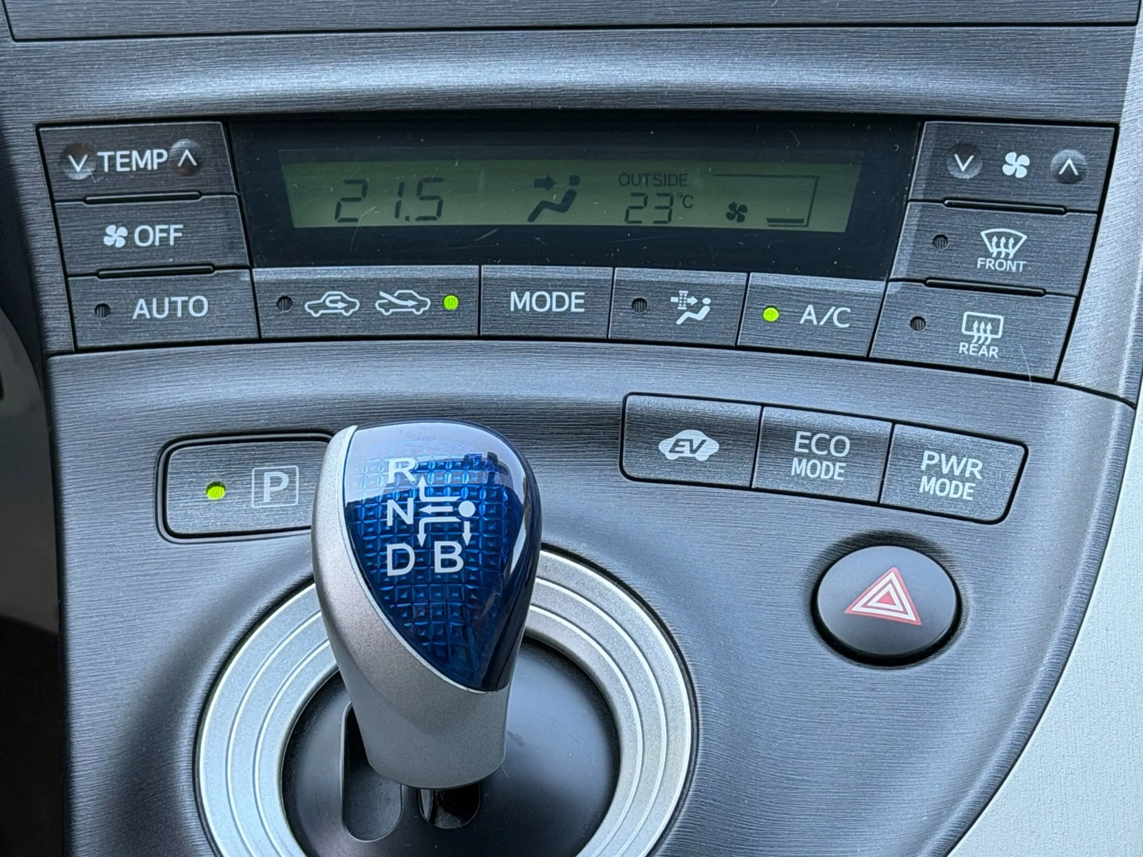 Toyota Prius 1.8 Aspiration|Dealer O.H.|Keyless — photo 18