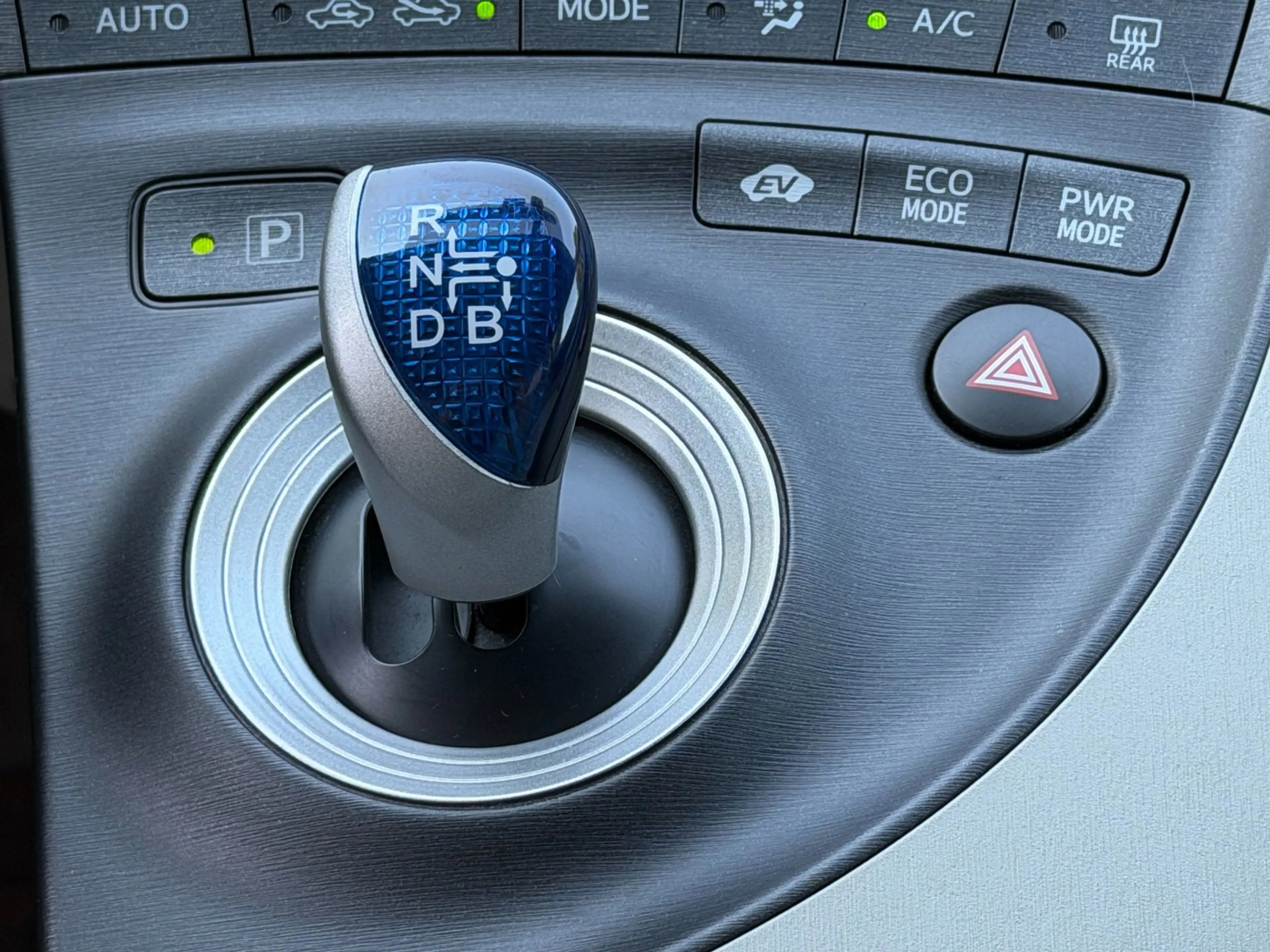 Toyota Prius 1.8 Aspiration|Dealer O.H.|Keyless — photo 19