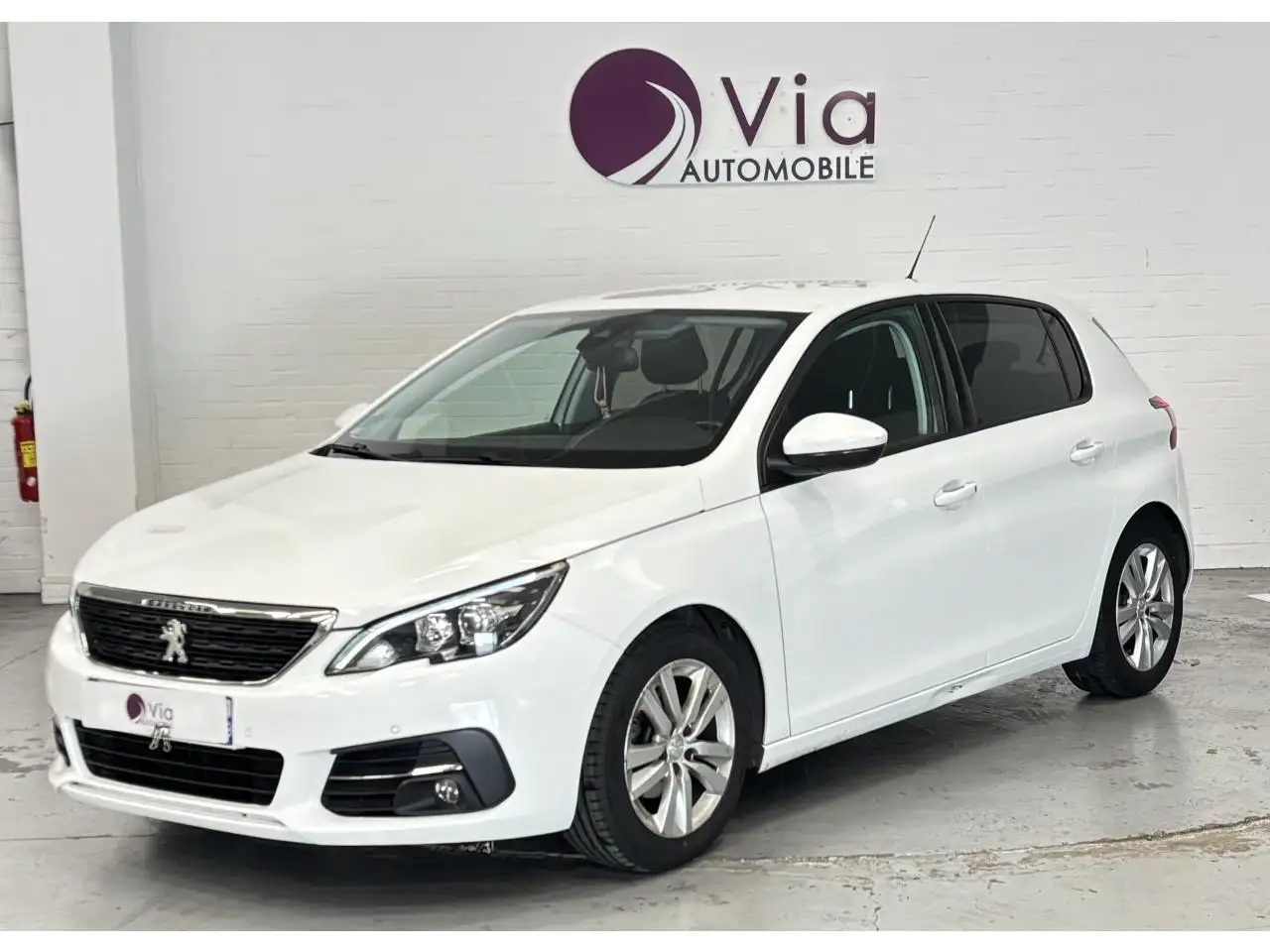 Peugeot 308 1.2i PureTech  110 Active Business / GPS