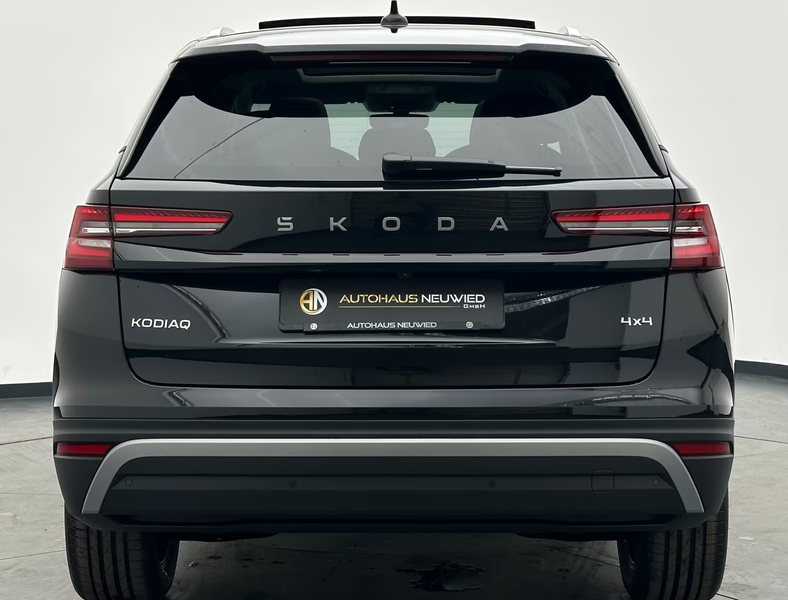 Skoda Kodiaq Kodiaq 2.0 TDI 4x4 DSG+PANO+NAV+HUD+AHK+7S+CAM — photo 12