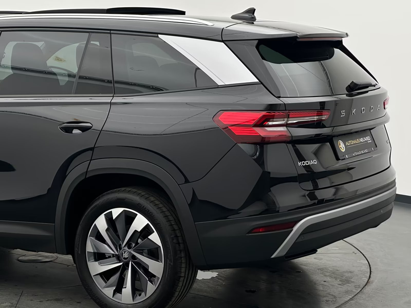 Skoda Kodiaq Kodiaq 2.0 TDI 4x4 DSG+PANO+NAV+HUD+AHK+7S+CAM — photo 8