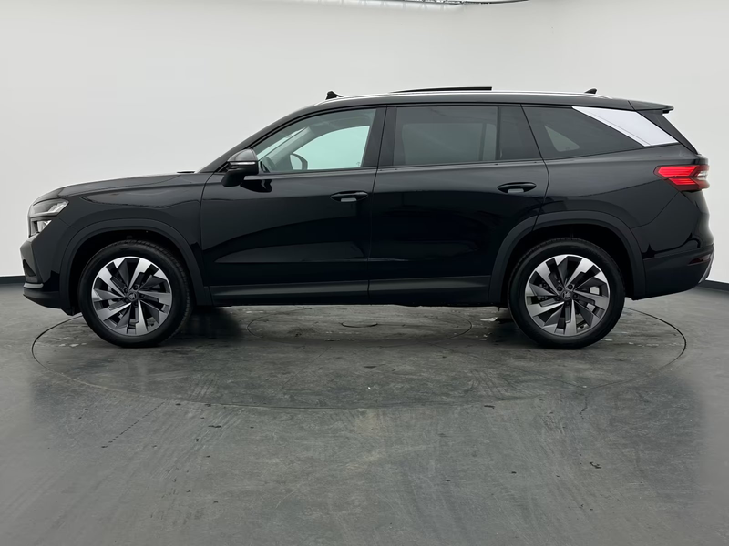 Skoda Kodiaq Kodiaq 2.0 TDI 4x4 DSG+PANO+NAV+HUD+AHK+7S+CAM — photo 6