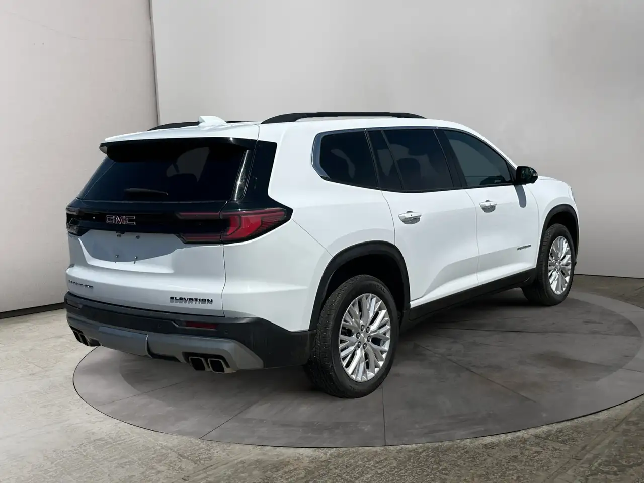 GMC Acadia photo GMC Acadia