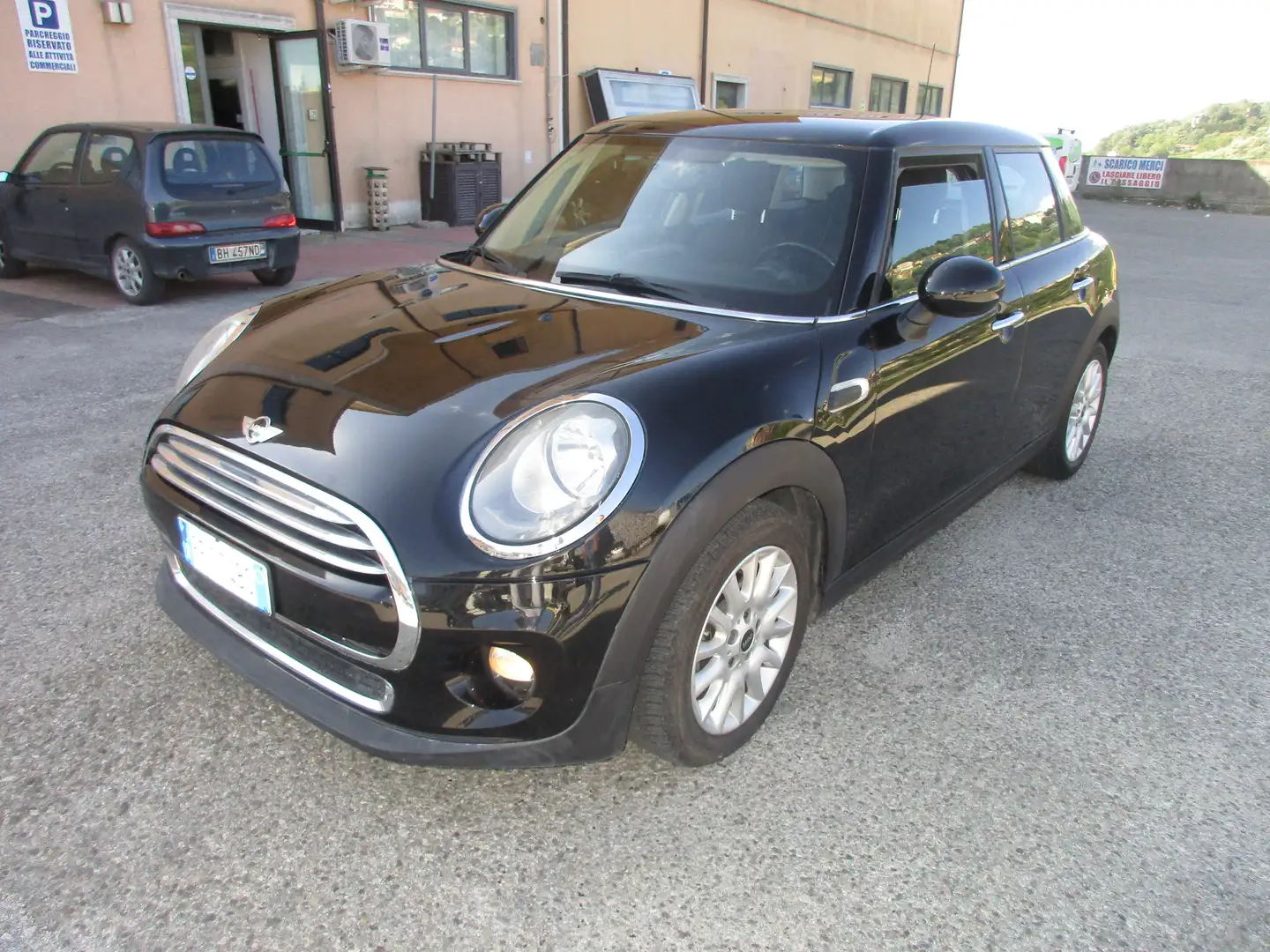 MINI Cooper D IV F55-F56 1.5 Business XL 5p auto full optional Noir - 1