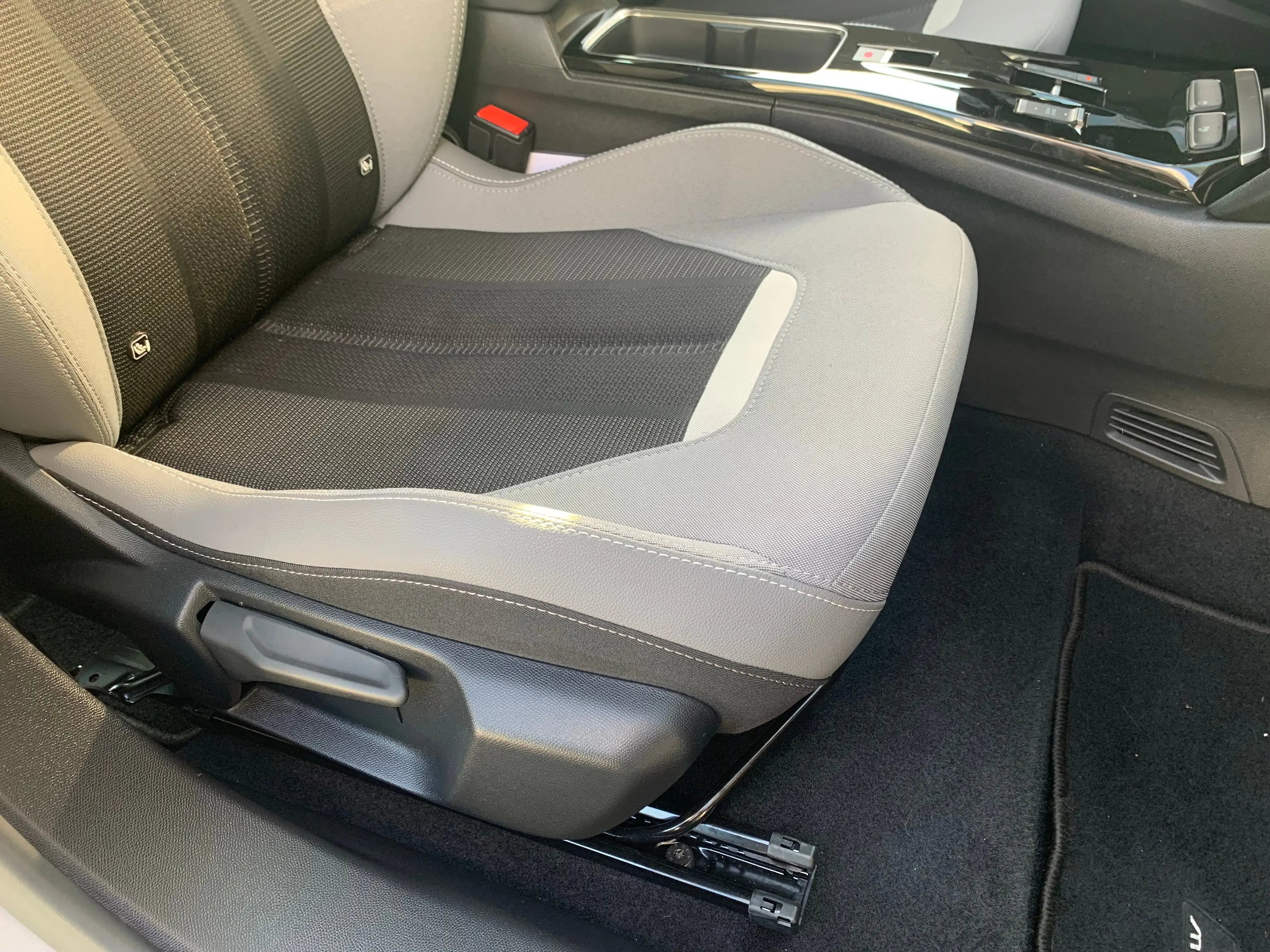 Opel Mokka-E Electric Level 3 50 kWh SOH 96,3% | Airco | Camera — photo 30