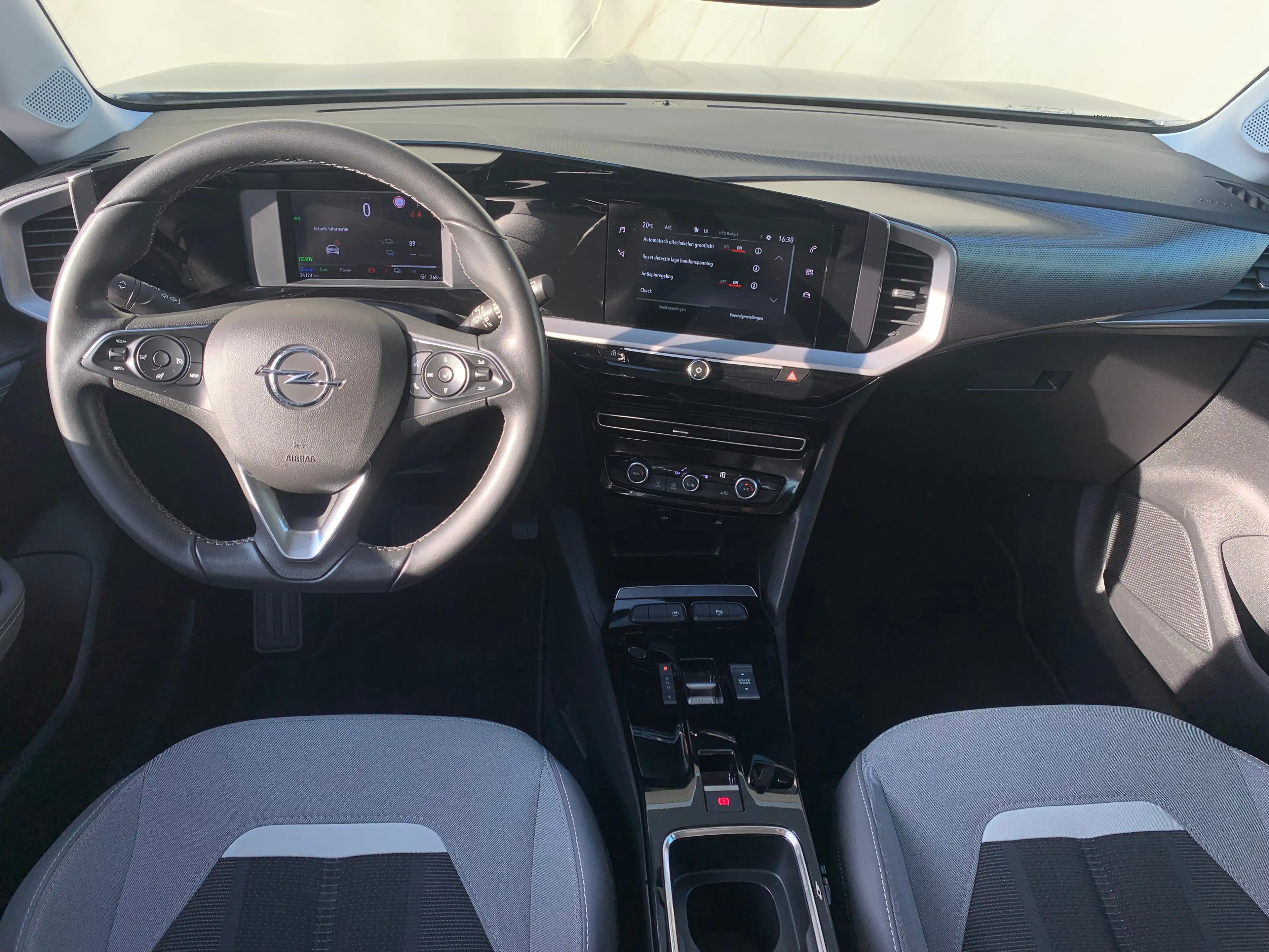 Opel Mokka-E Electric Level 3 50 kWh SOH 96,3% | Airco | Camera — photo 28