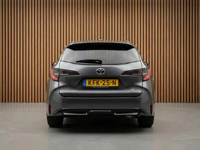 Toyota Corolla view 13