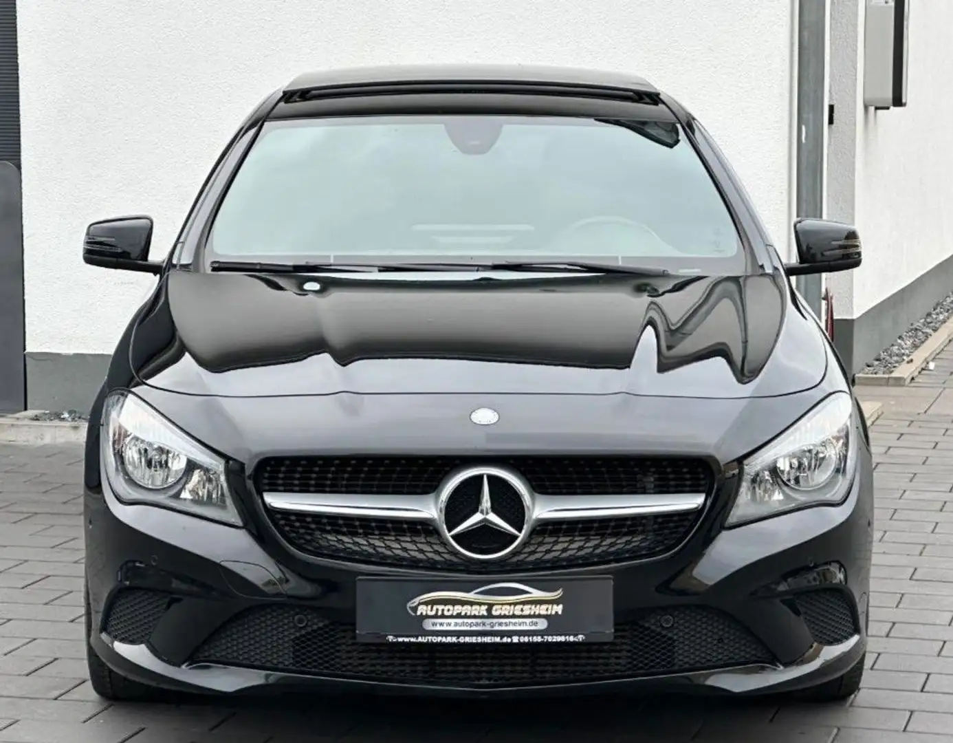 Mercedes-Benz CLA 250 Coupe Urban*PANORAMA*PDC*2HD*T.LEDER* Schwarz - 2