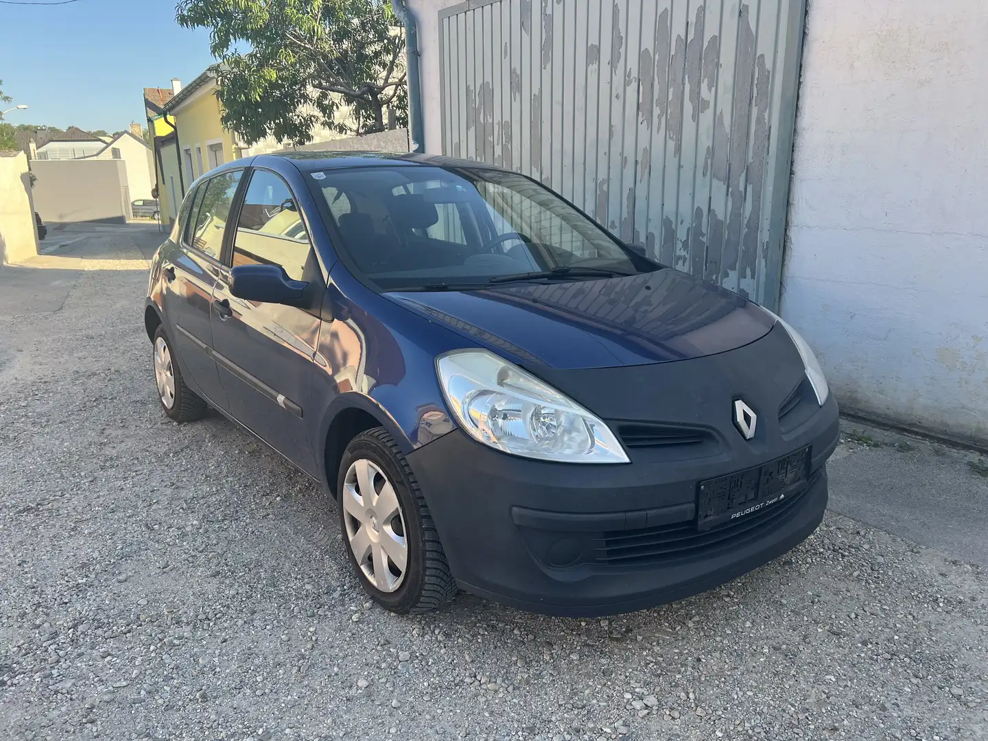 Renault Clio benzin 4 zillinder noch bisschen pickerl - 1