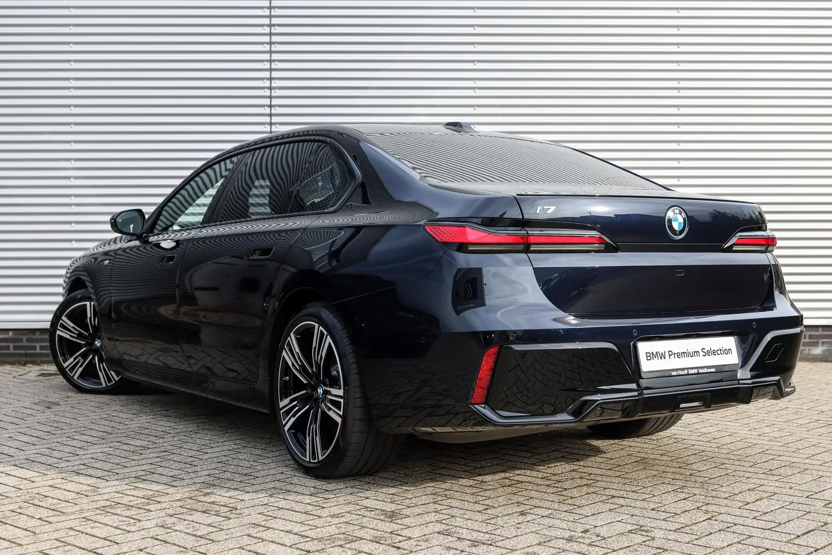 BMW i7 xDrive60 High Executive M Sport 106 kWh / Panorama Zwart - 2
