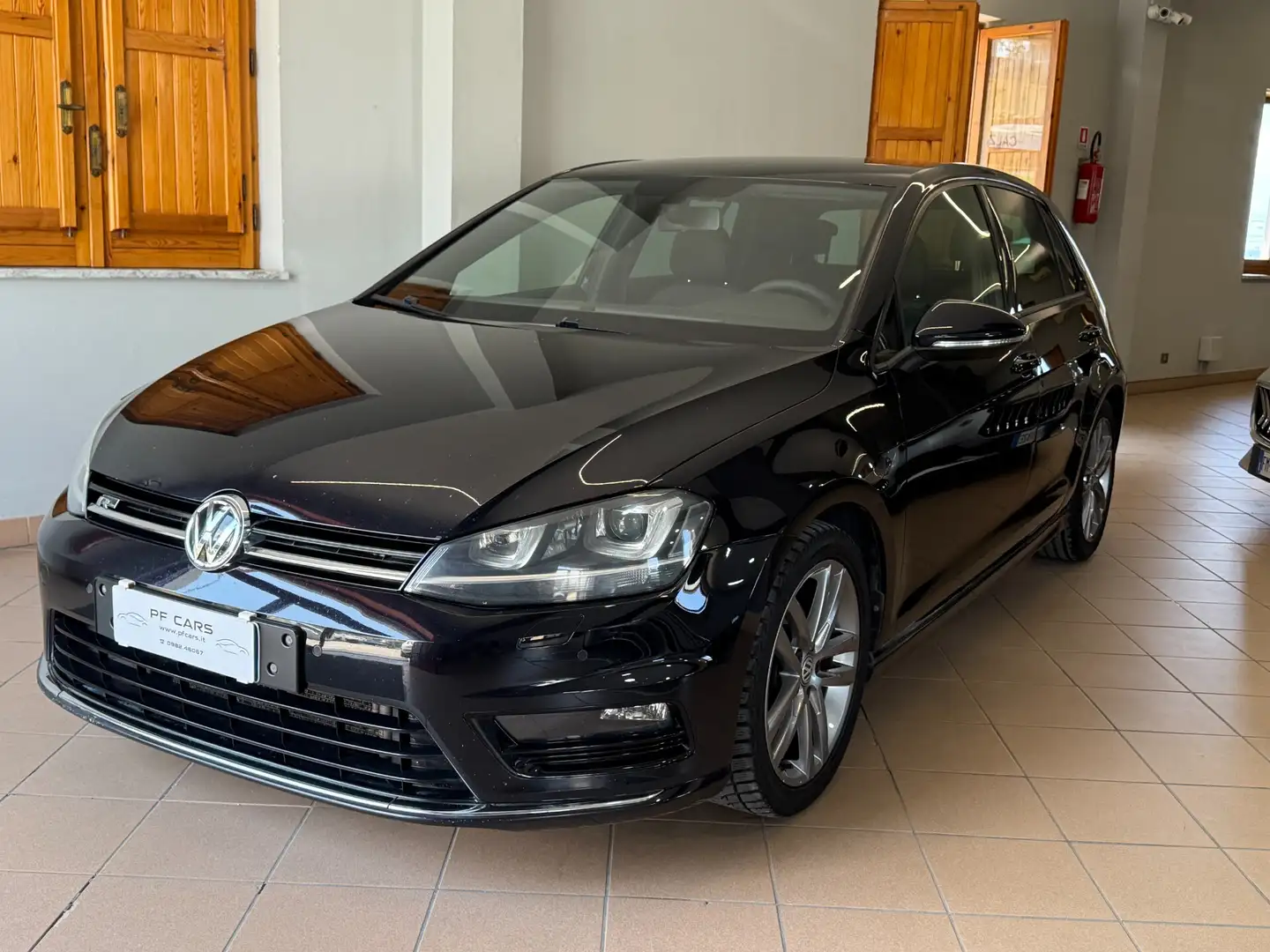 Volkswagen Golf 2.0 TDI DSG 5p. Highline BlueMotion Technology Zwart - 1
