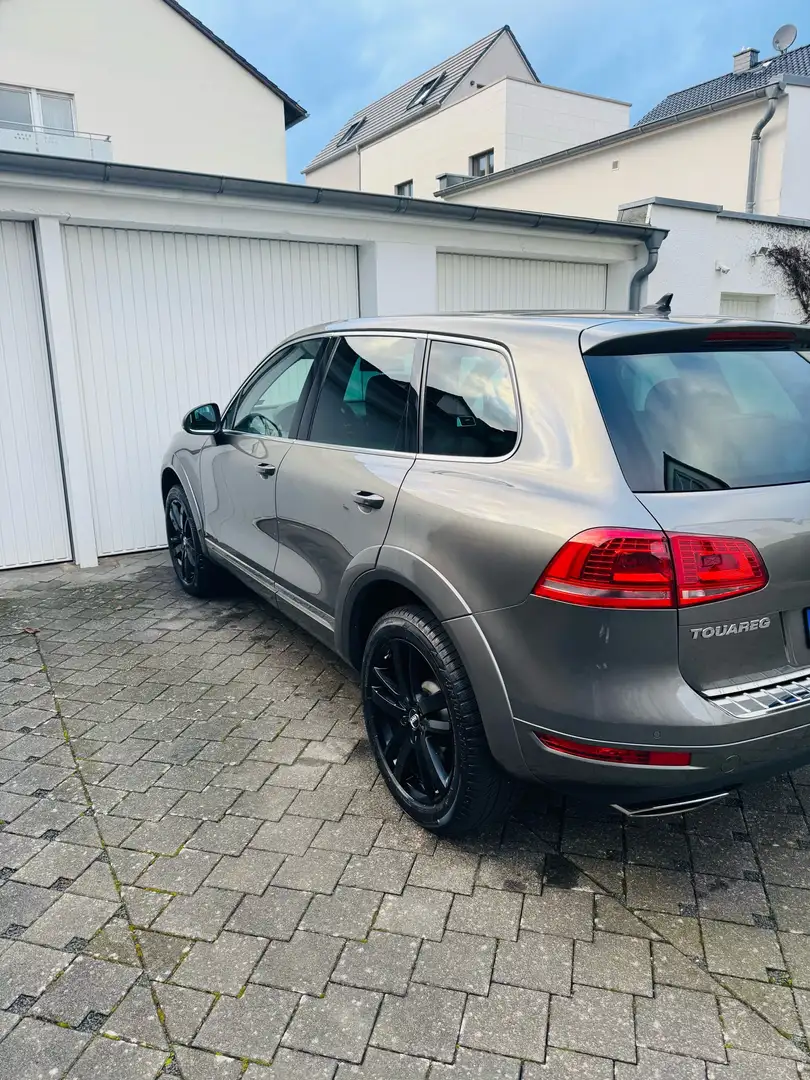 Volkswagen Touareg 4.2 V8 TDI DPF Automatik - 2