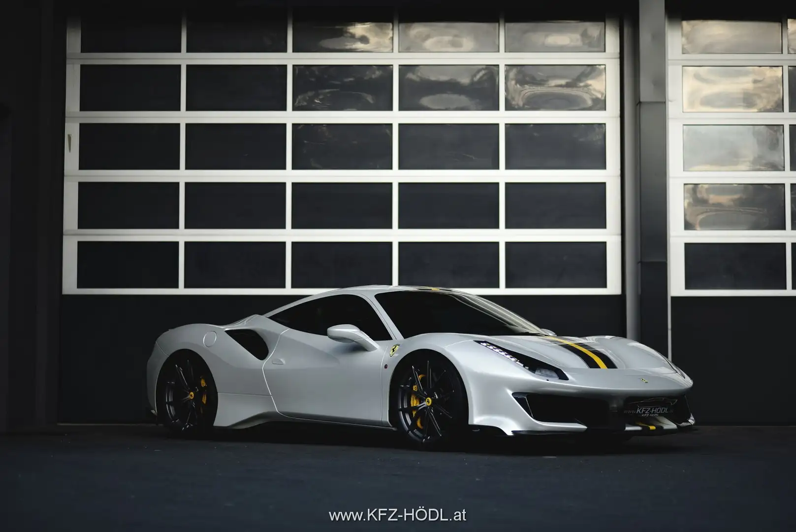 Ferrari 488 Pista EXP € 399.980,- Білий - 1