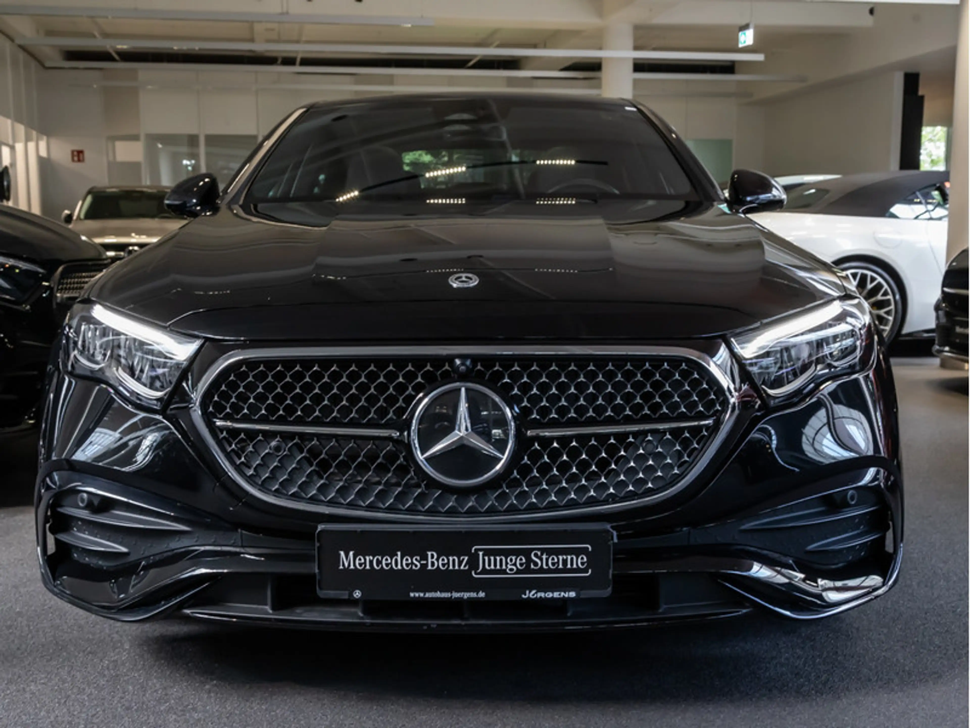 Mercedes-Benz E 200 AMG-Sport/Super/360/Pano/Night/Totw/20' — photo 3