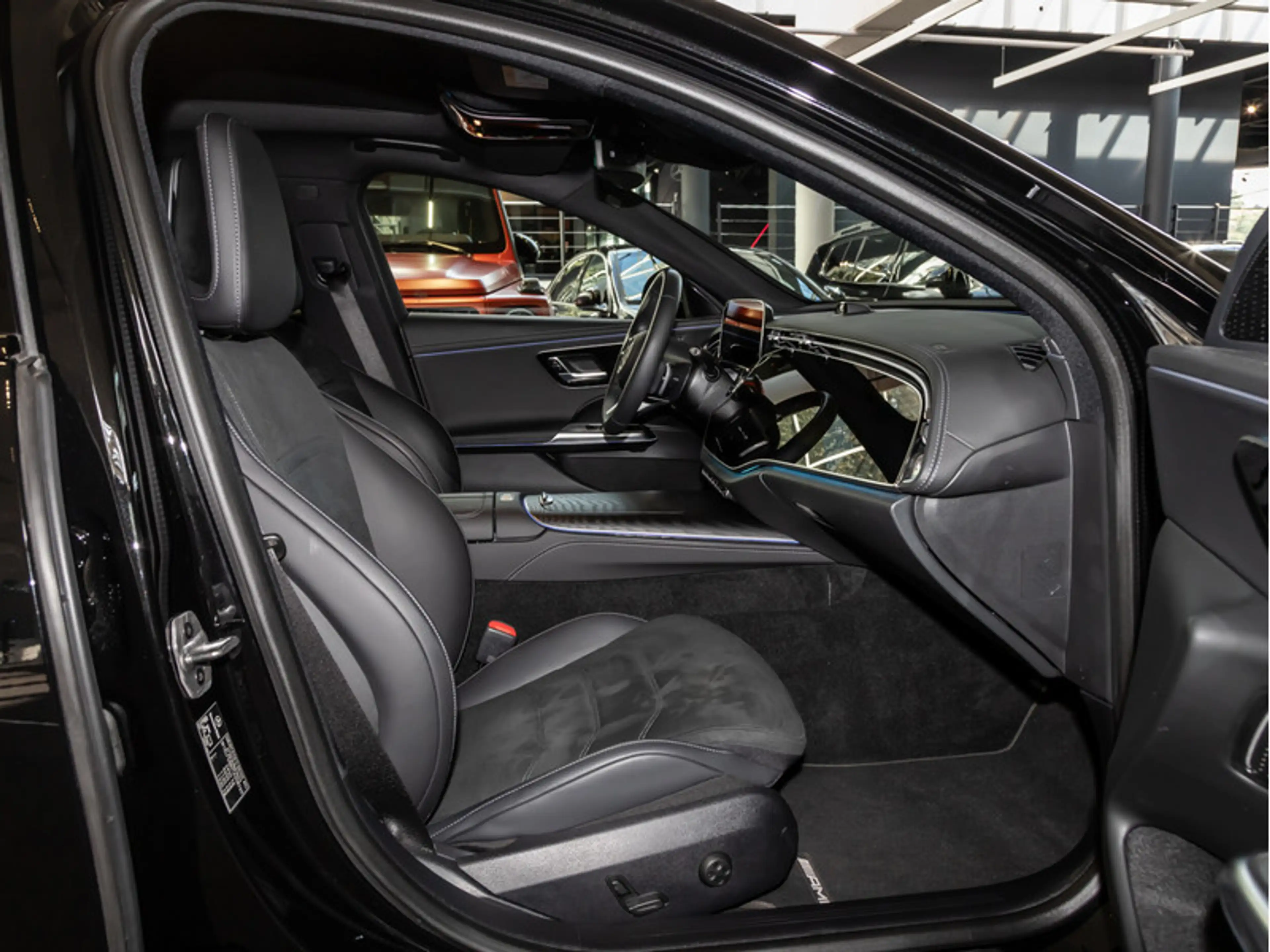 Mercedes-Benz E 200 AMG-Sport/Super/360/Pano/Night/Totw/20' — photo 9