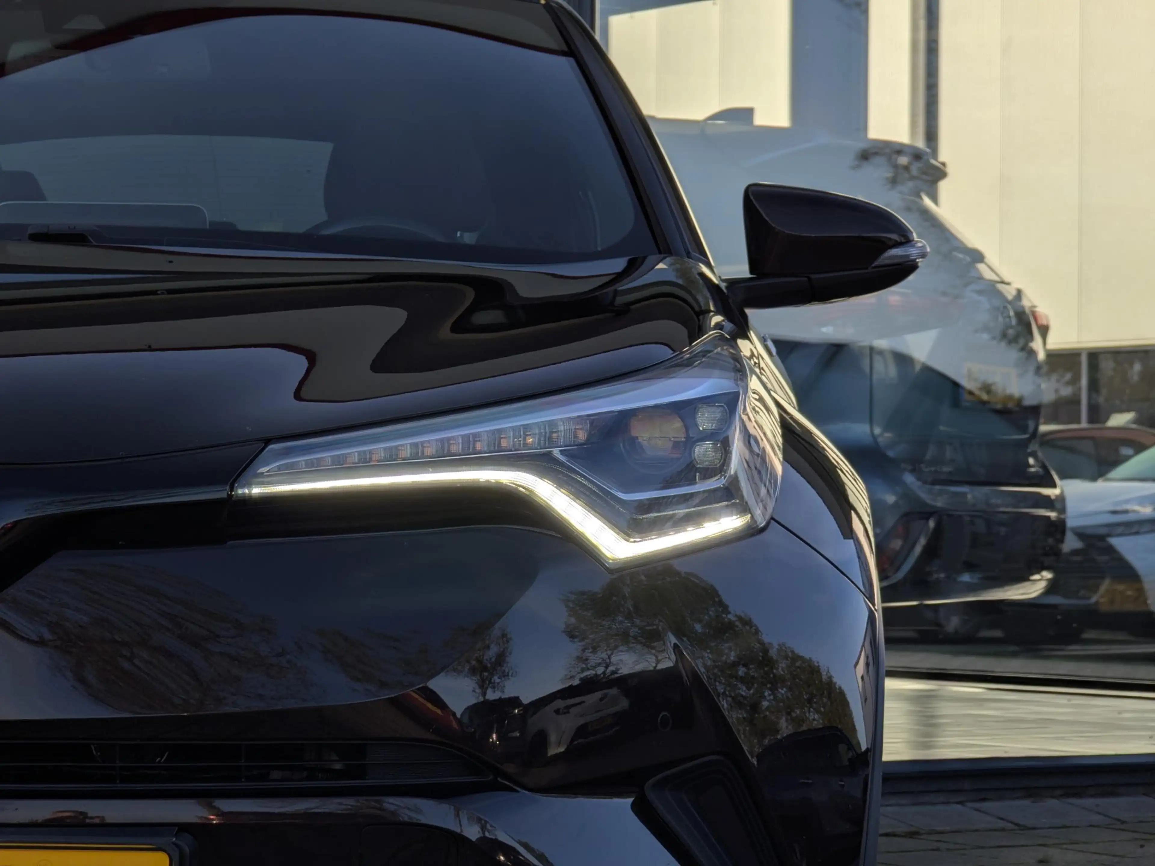 Toyota C-HR 1.8 Hybrid Executive | Trekhaak | JBL | Stoel- stu — photo 6