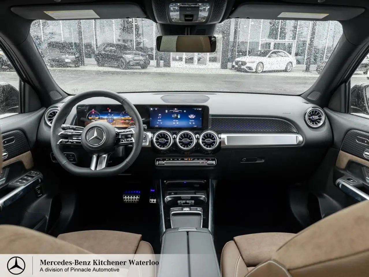 Mercedes-Benz GLB снимка Mercedes-Benz GLB