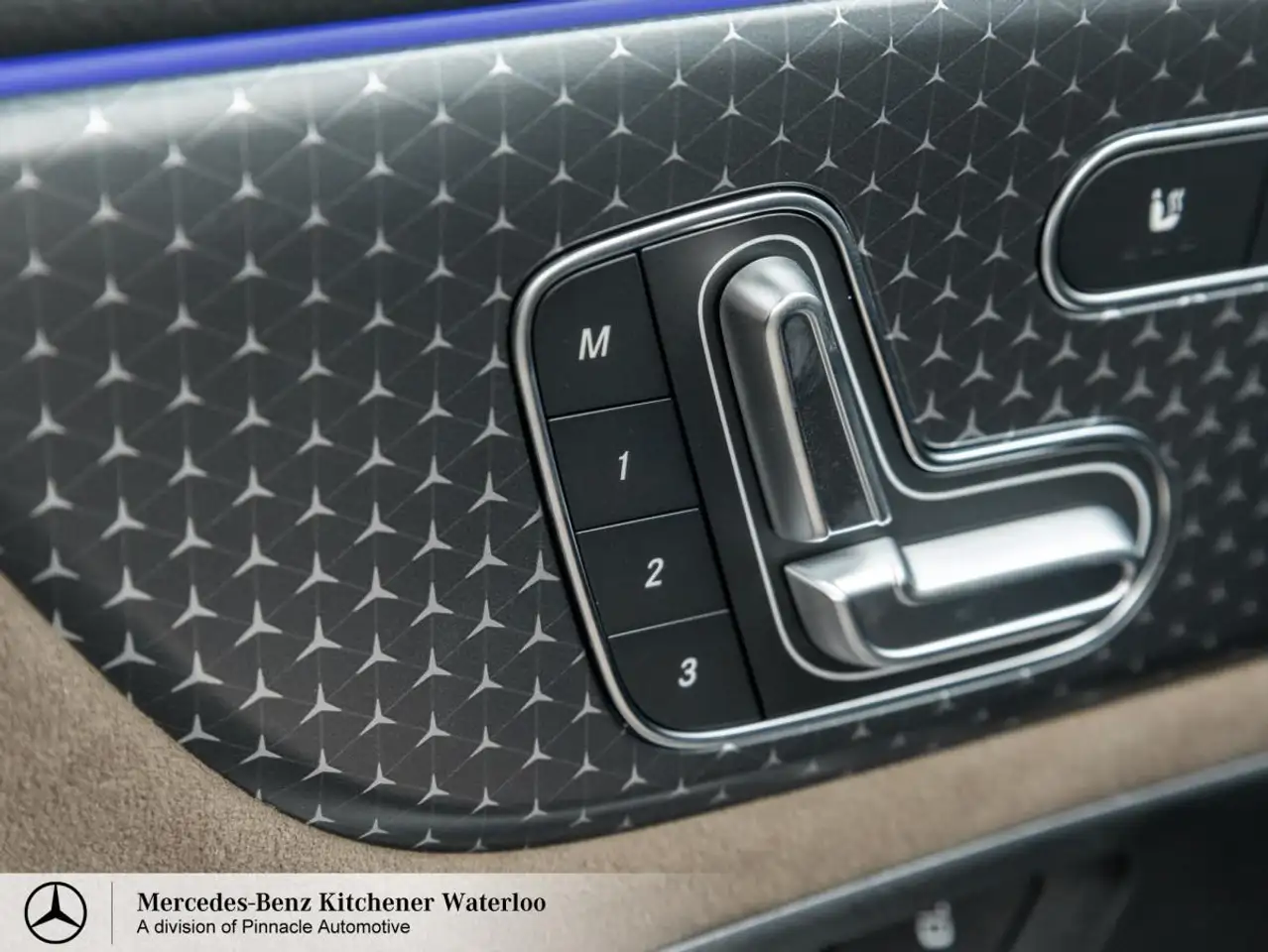 Mercedes-Benz GLB снимка Mercedes-Benz GLB