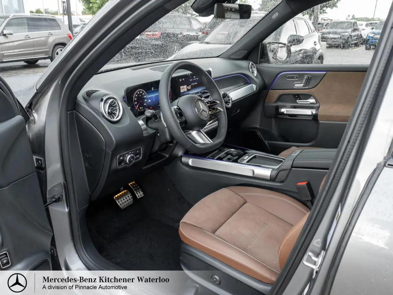 Mercedes-Benz GLB снимка Mercedes-Benz GLB