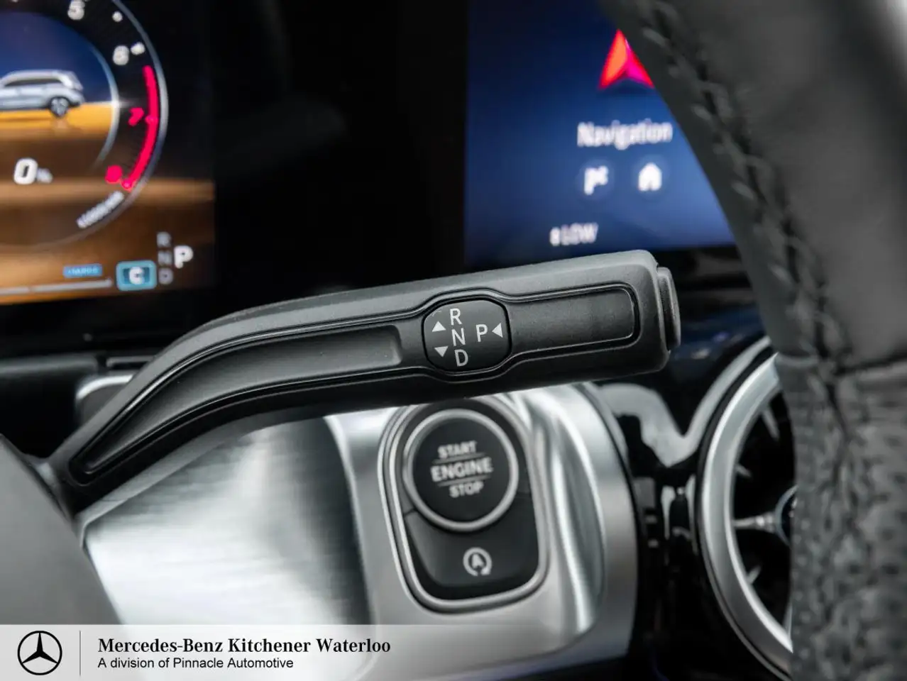Mercedes-Benz GLB снимка Mercedes-Benz GLB