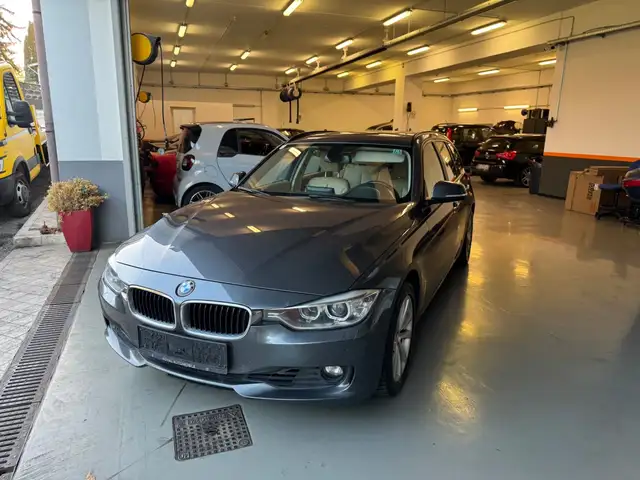 BMW 335 335i Touring Luxury