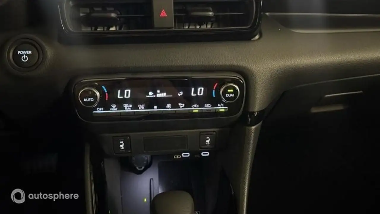 Toyota Yaris Yaris — photo 19
