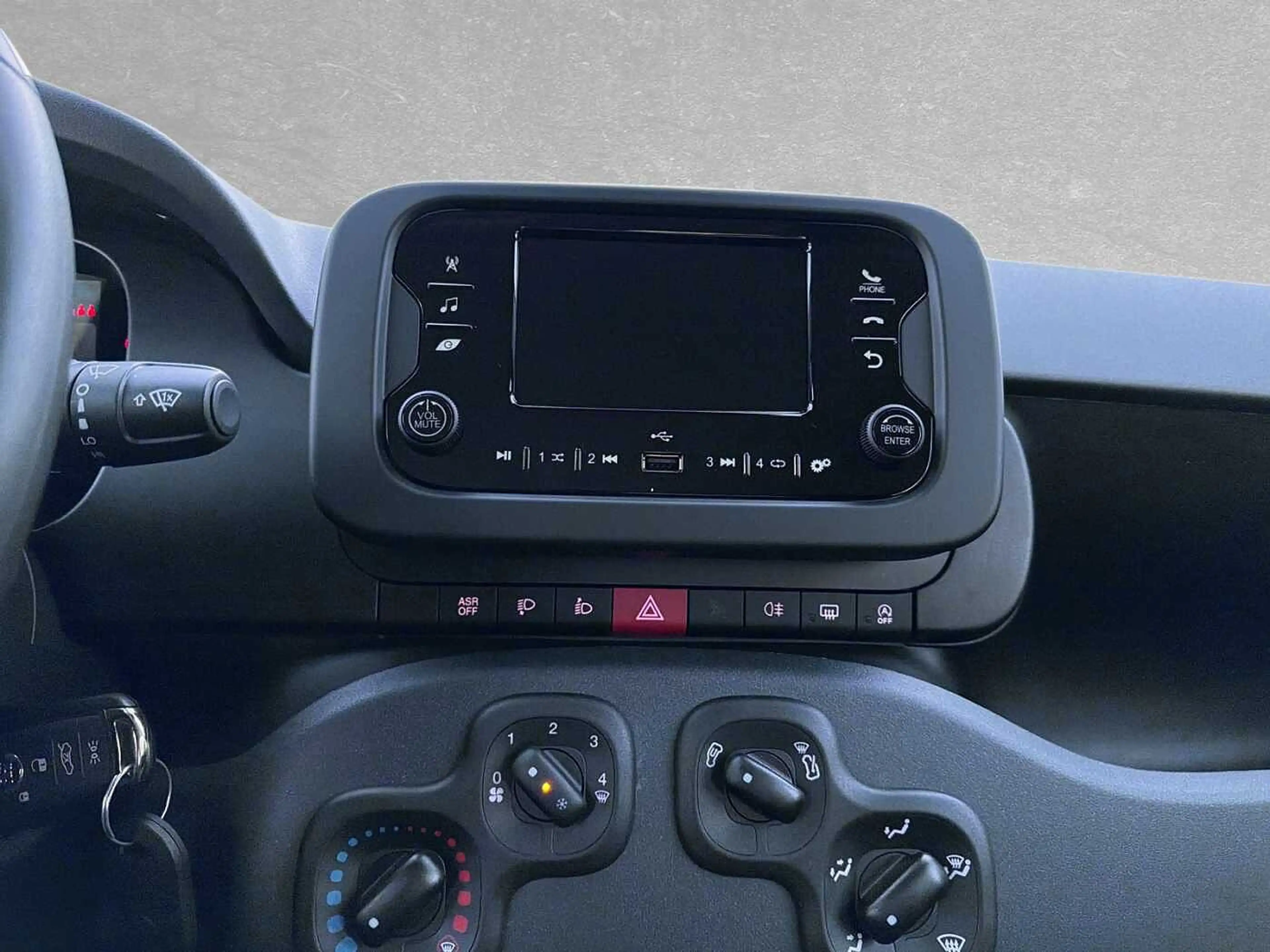 Fiat New Panda Panda/Pandina Hybrid ICON — photo 12