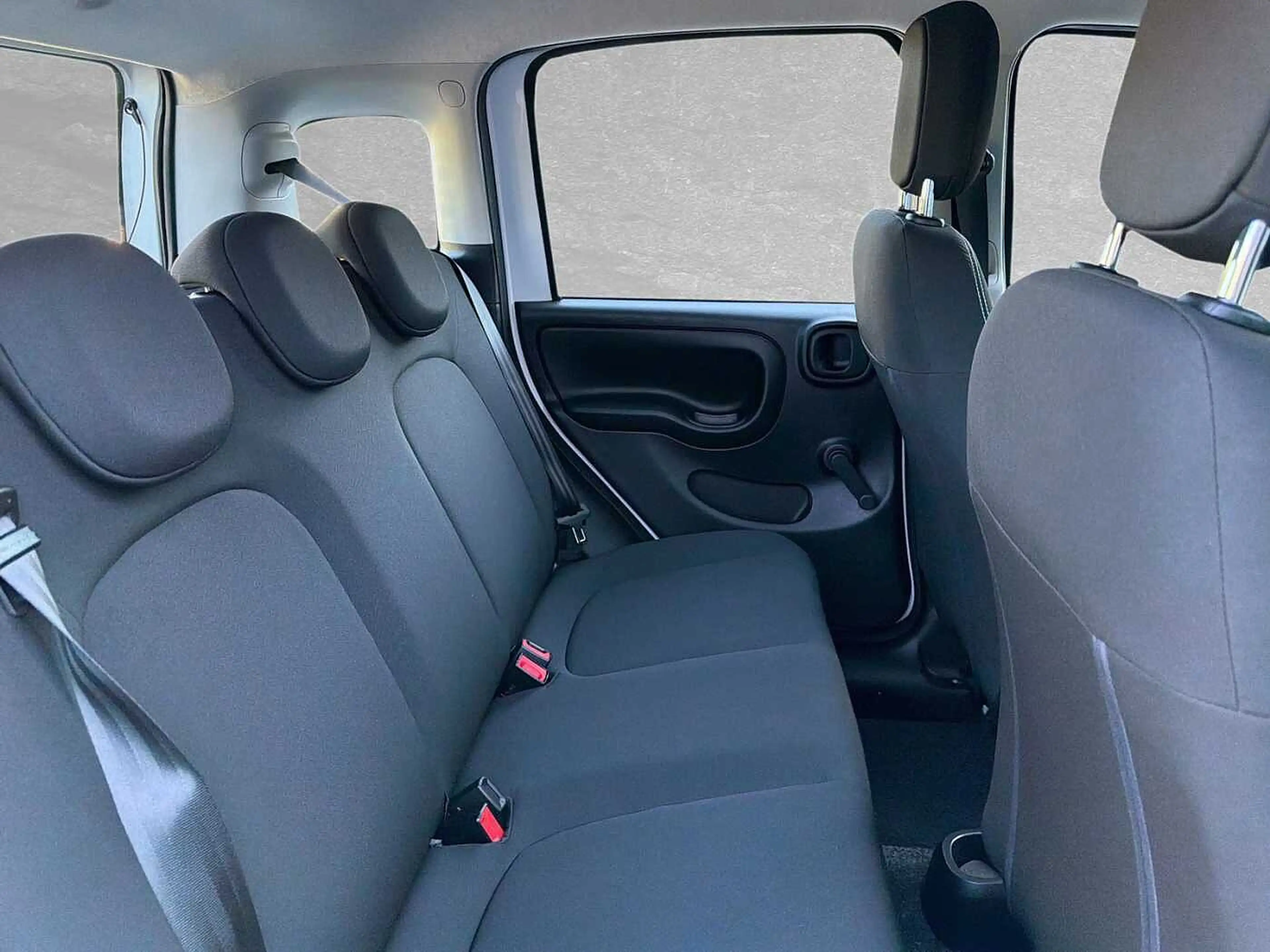 Fiat New Panda Panda/Pandina Hybrid ICON — photo 8