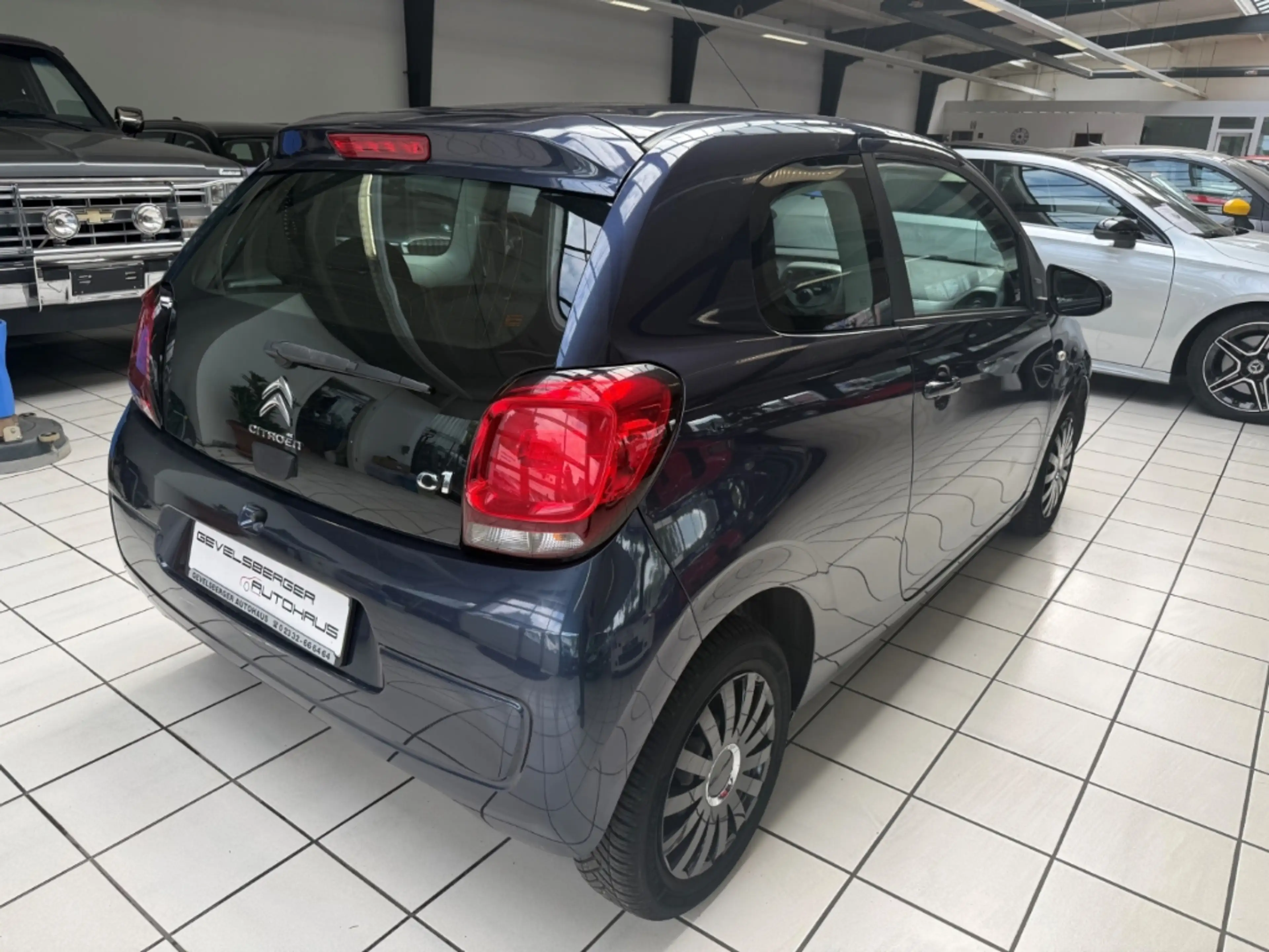 Citroen C1 Feel Scheckheft Klima TÜV neu — photo 6