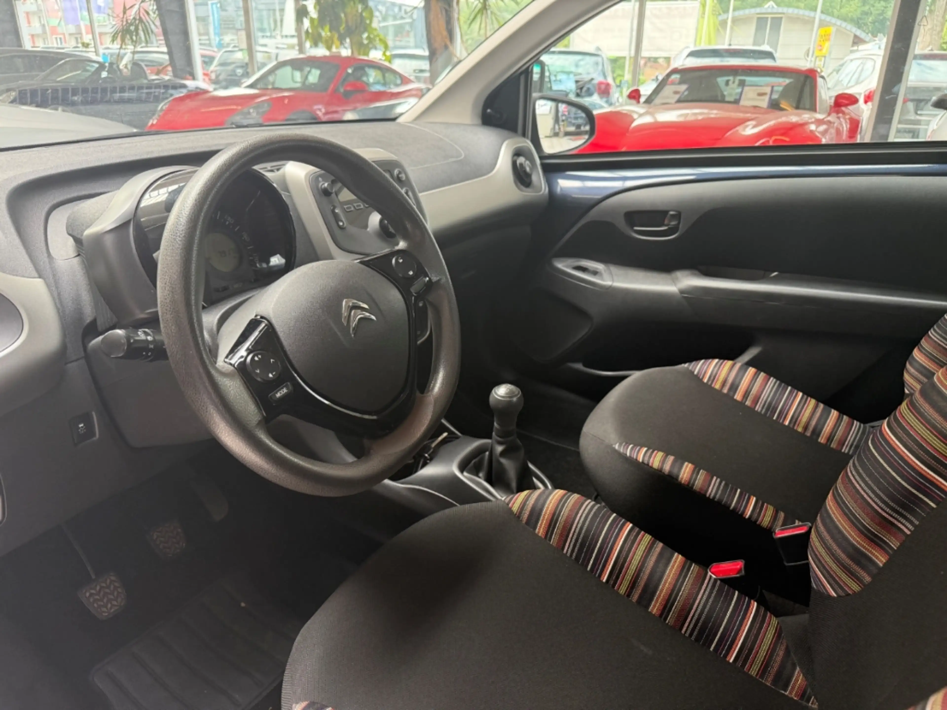 Citroen C1 Feel Scheckheft Klima TÜV neu — photo 9